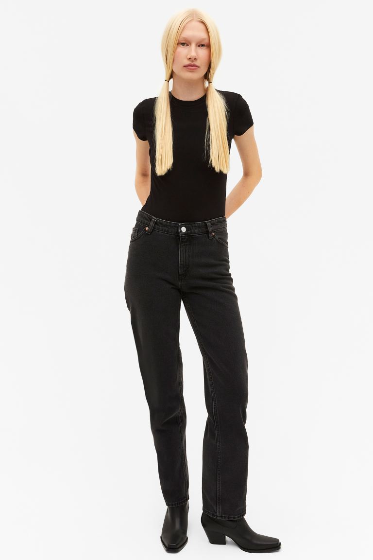 

Джинсы женские Monki 1041388001 черные 30 (доставка из-за рубежа), 1041388001