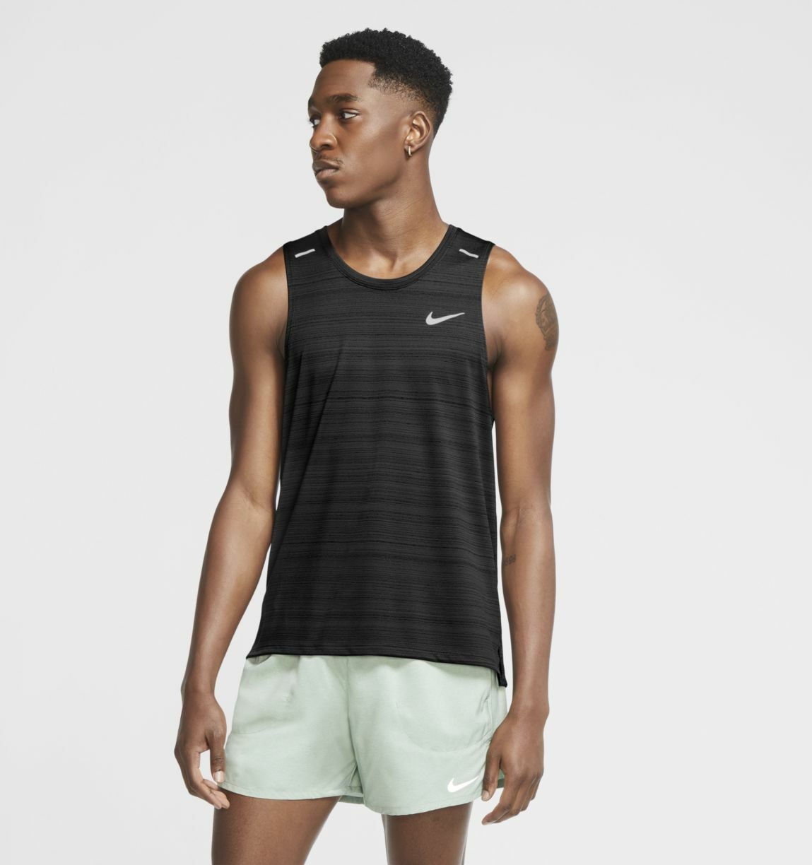 

Майка мужская Nike CU5982-010 черная M, CU5982-010