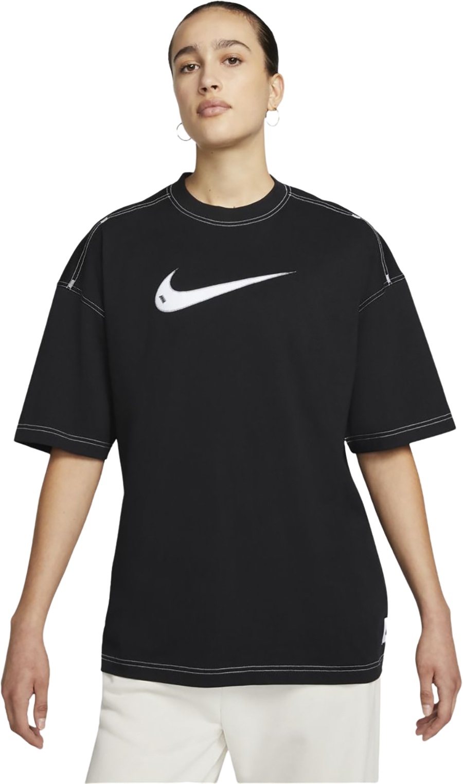 

Футболка женская Nike DM6211-010 черная M, DM6211-010
