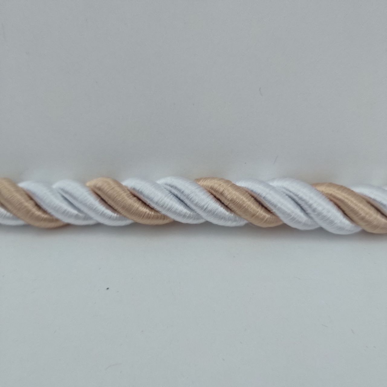 

Шнур декоративный idealtex Ш-36-0.1 , длина 36 м, диаметр 12 мм, Белый;желтый, 0.1