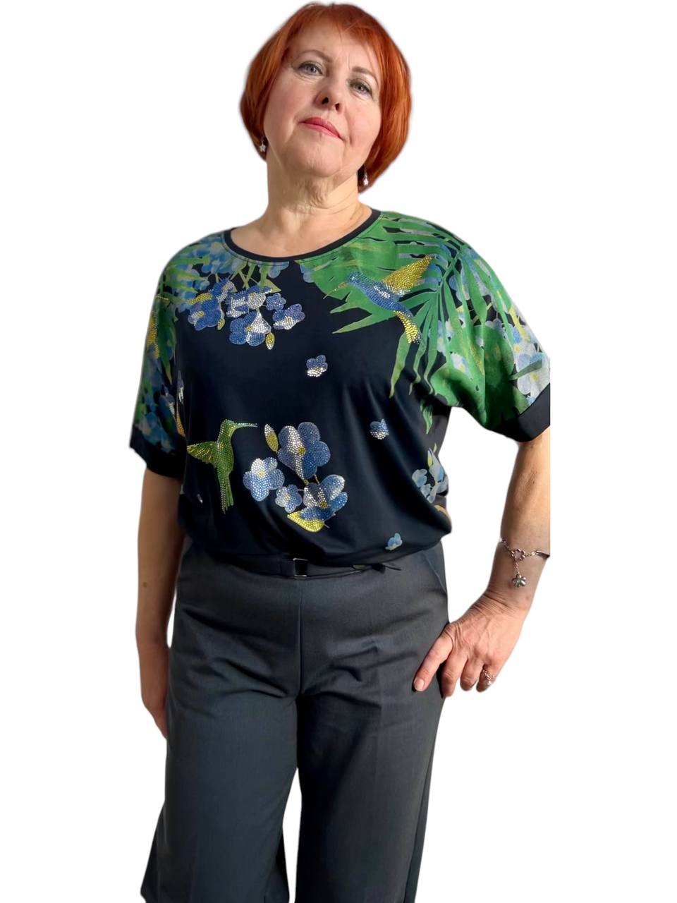 Футболка женская Ludini 22133 черная 50 RU