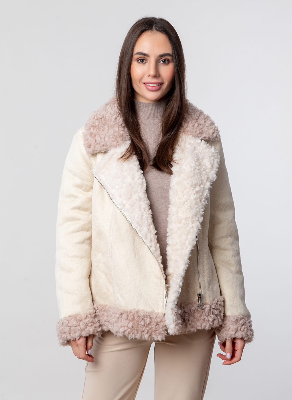 

Куртка женская Karolina babayan 57008 бежевая 44 RU, 57008