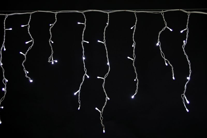 

A-012R WT светодиодная гирлянда бахрома 3x0.6м 140LED белый провод Sneha 1112288