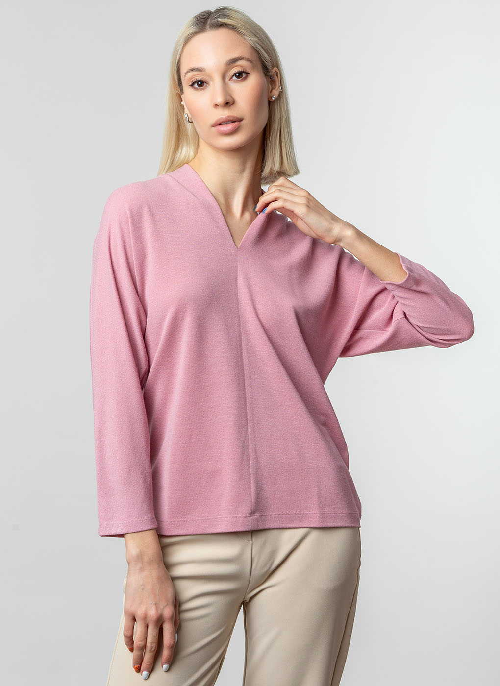 

Блуза женская Avelontailor 56109 розовая 46 RU, 56109