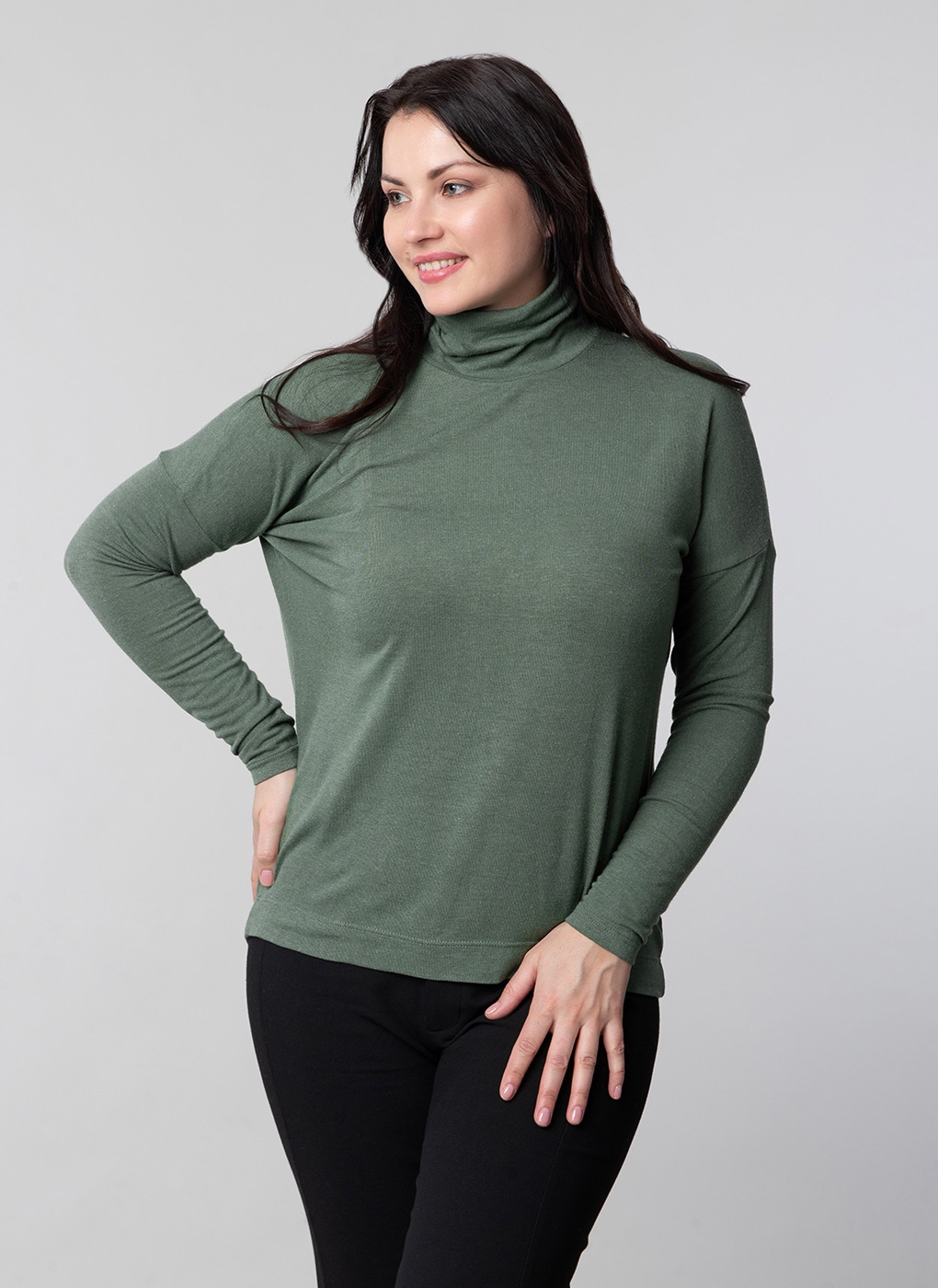 

Водолазка женская Avelontailor 56113 зеленая 46 RU, 56113