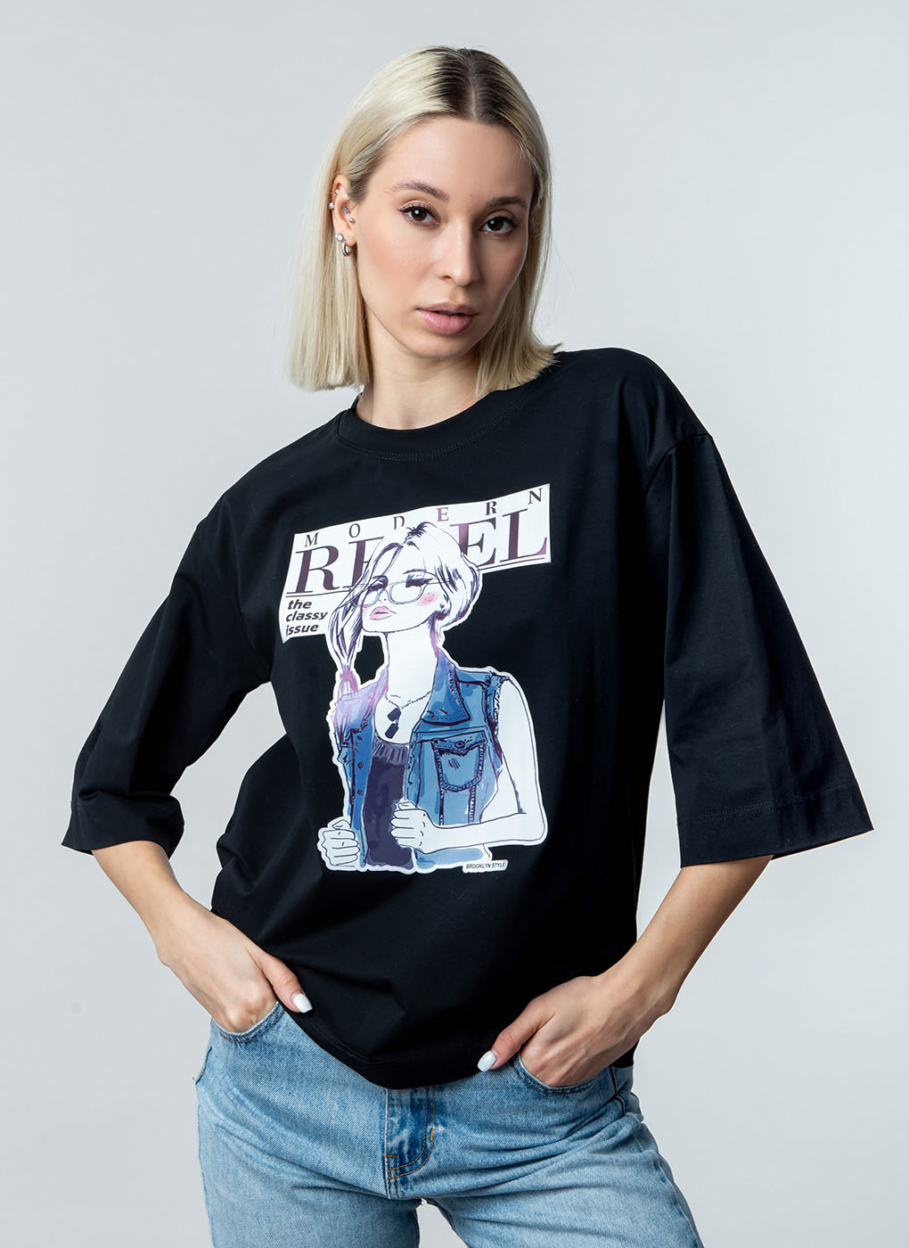 

Лонгслив женский Avelontailor 59409 черный 46 RU, 59409