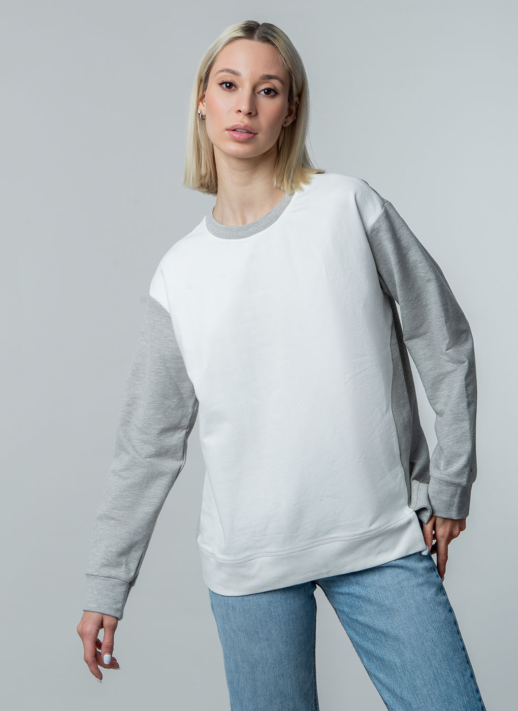 

Свитшот женский Avelontailor 59413 серый 50 RU, 59413