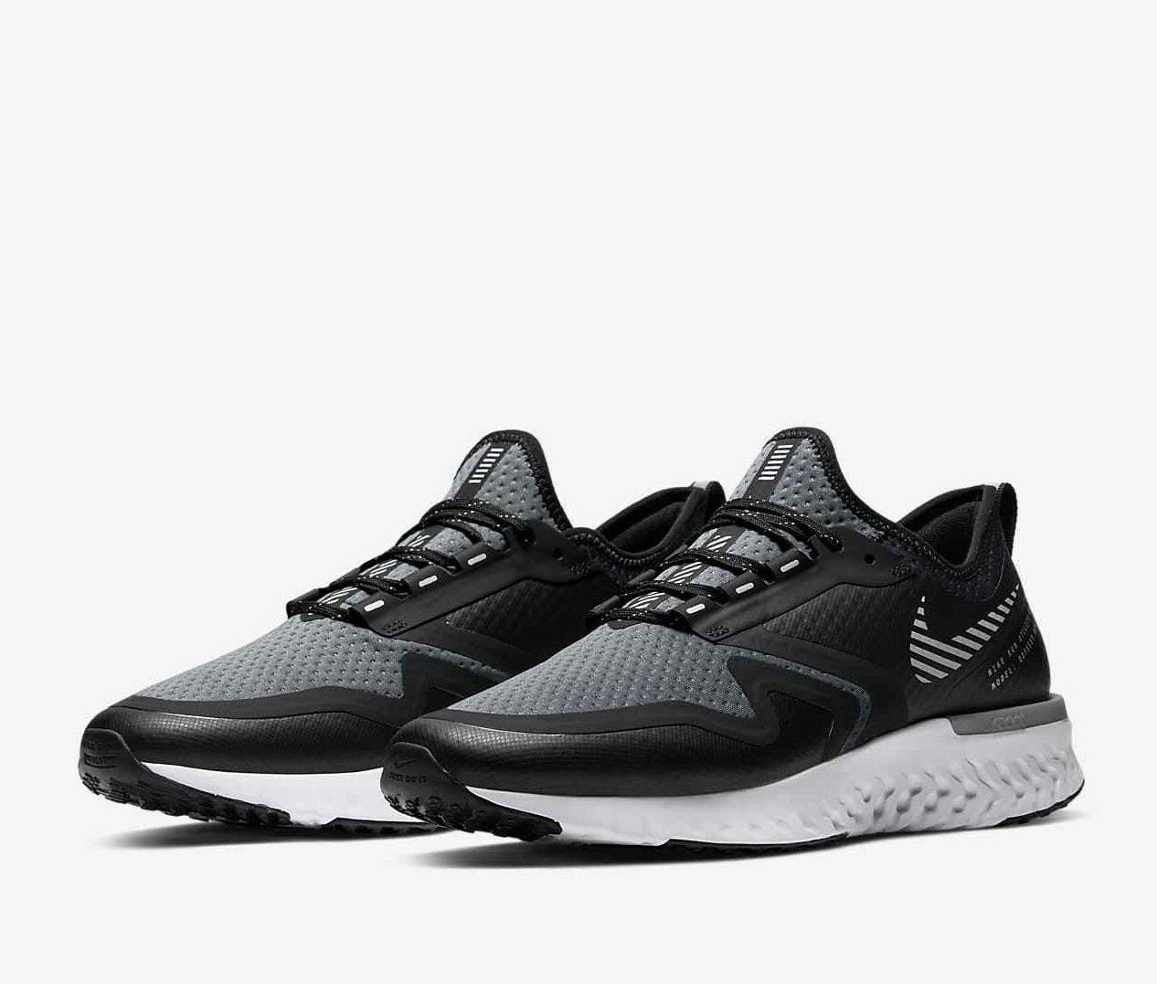 

Кроссовки унисекс Nike Odyssey React 2 черные 7 US, Черный, Odyssey React 2