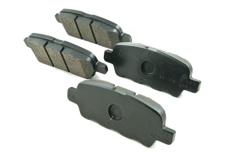 

Тормозные колодки CWORKS задние Low Metallic c12cr1018, Колодки тормозные задние (Low Metallic)