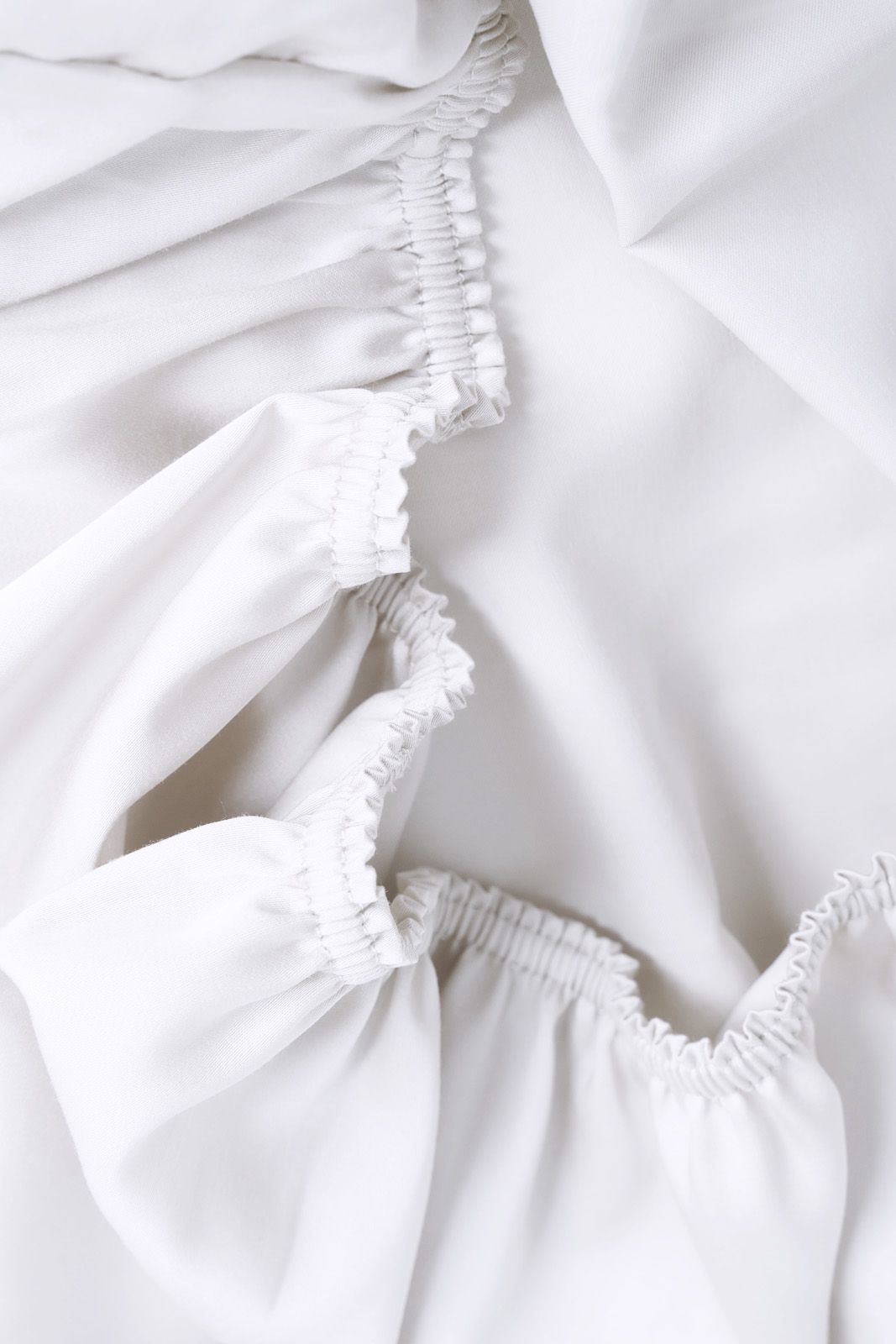 

Простыня на резинке German Grass Noble Traditions Glace White 180х200х40, EK51802002, 5902002