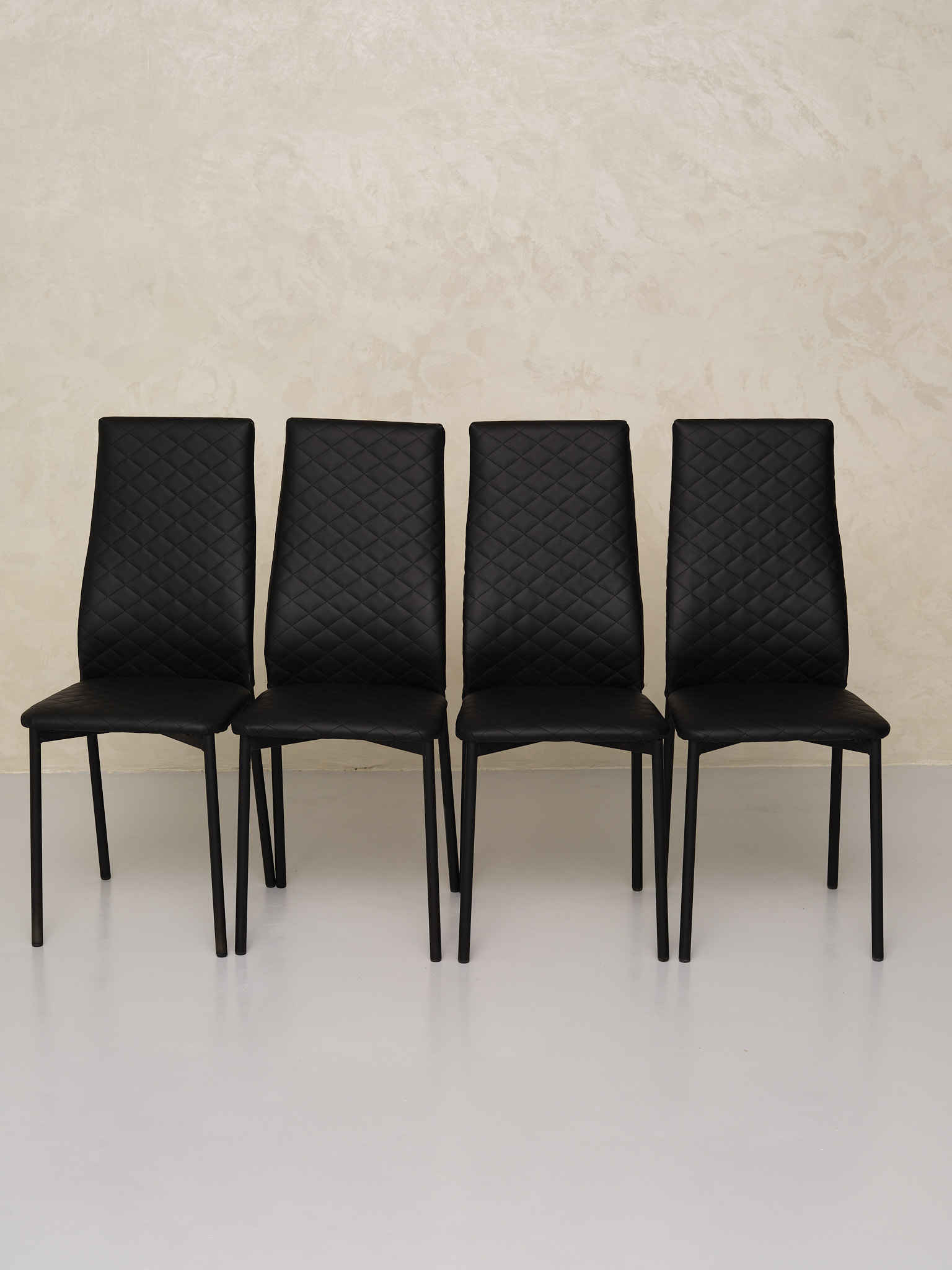 Стулья для кухни Furnica Comfy с мягким сиденьем и спинкой, 4 шт, черный