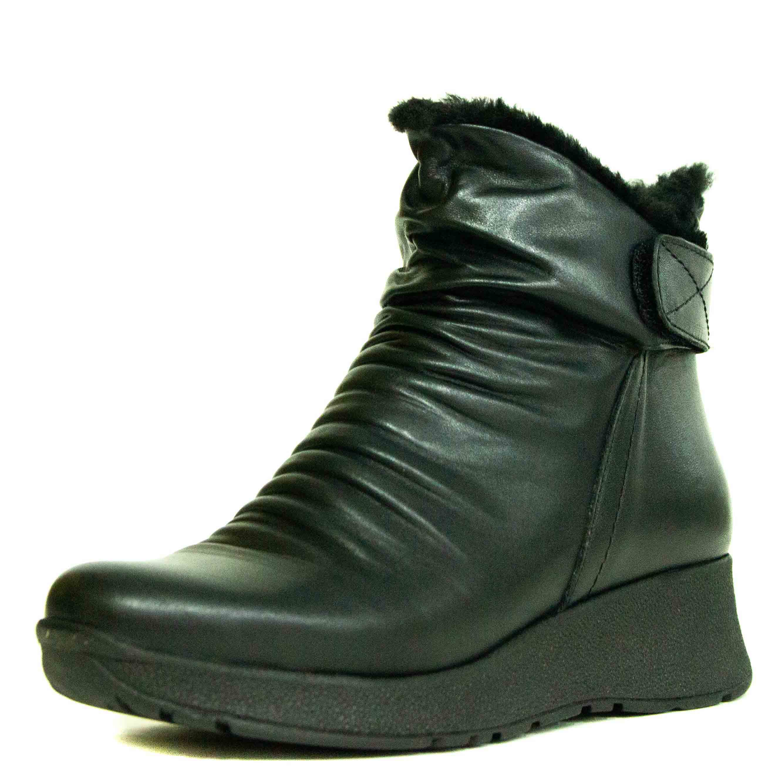 Ботинки женские Shoes Market 730-250-01 черные 37 RU