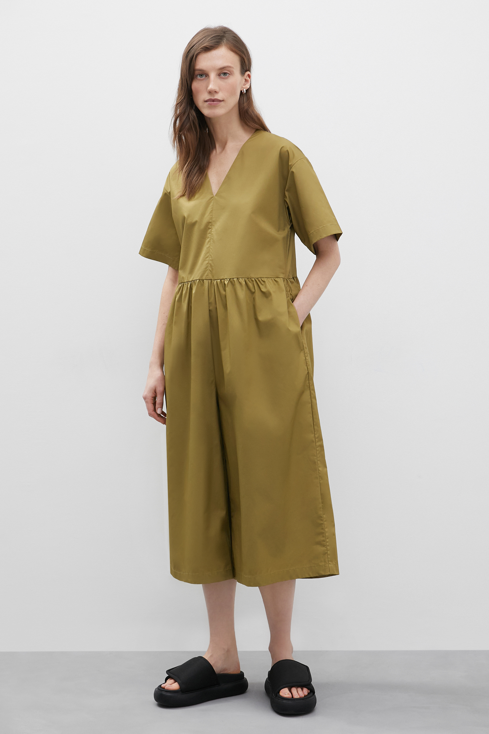 Комбинезон женский Finn Flare FSD110141 зеленый XS