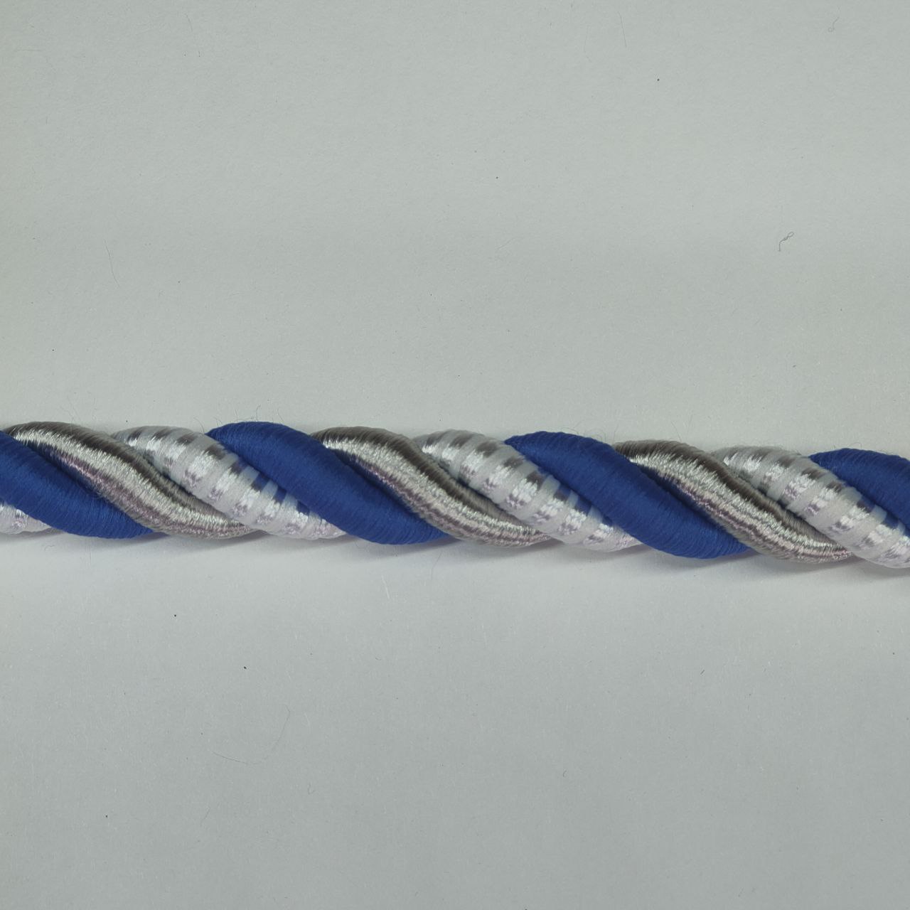 

Шнур декоративный idealtex Ш-20-0.34 , длина 20 м, диаметр 12 мм, Синий;белый;серый, 0.34