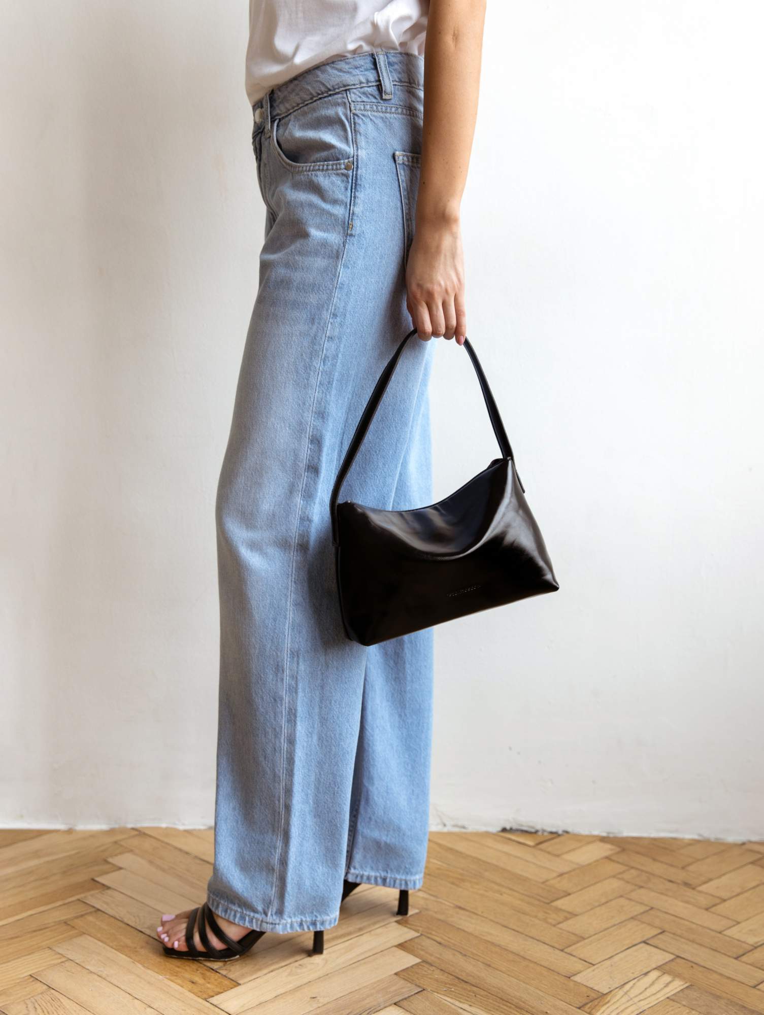 Сумка-багет женская nstcmoscow 3040 черная лакированная никелчерная графит 2246₽