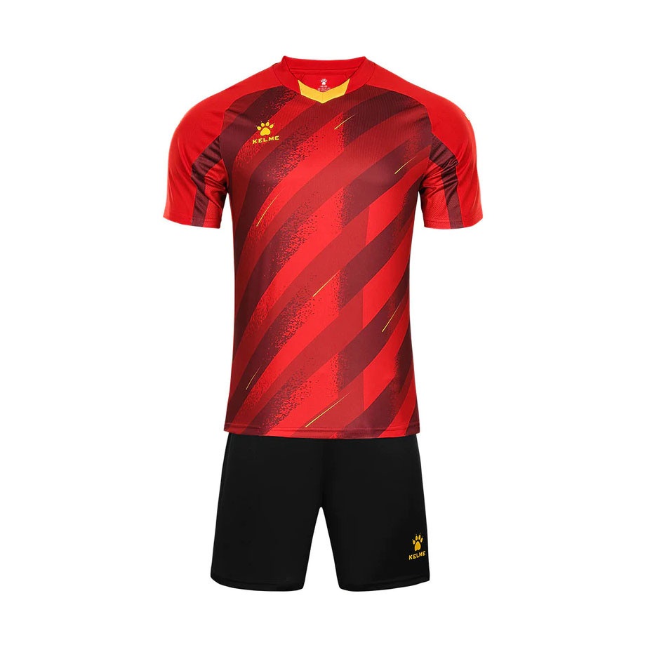 

Форма футбольная KELME 8151ZB1005-600-XL, размер XL, Красный;черный;желтый, Short sleeve football suit