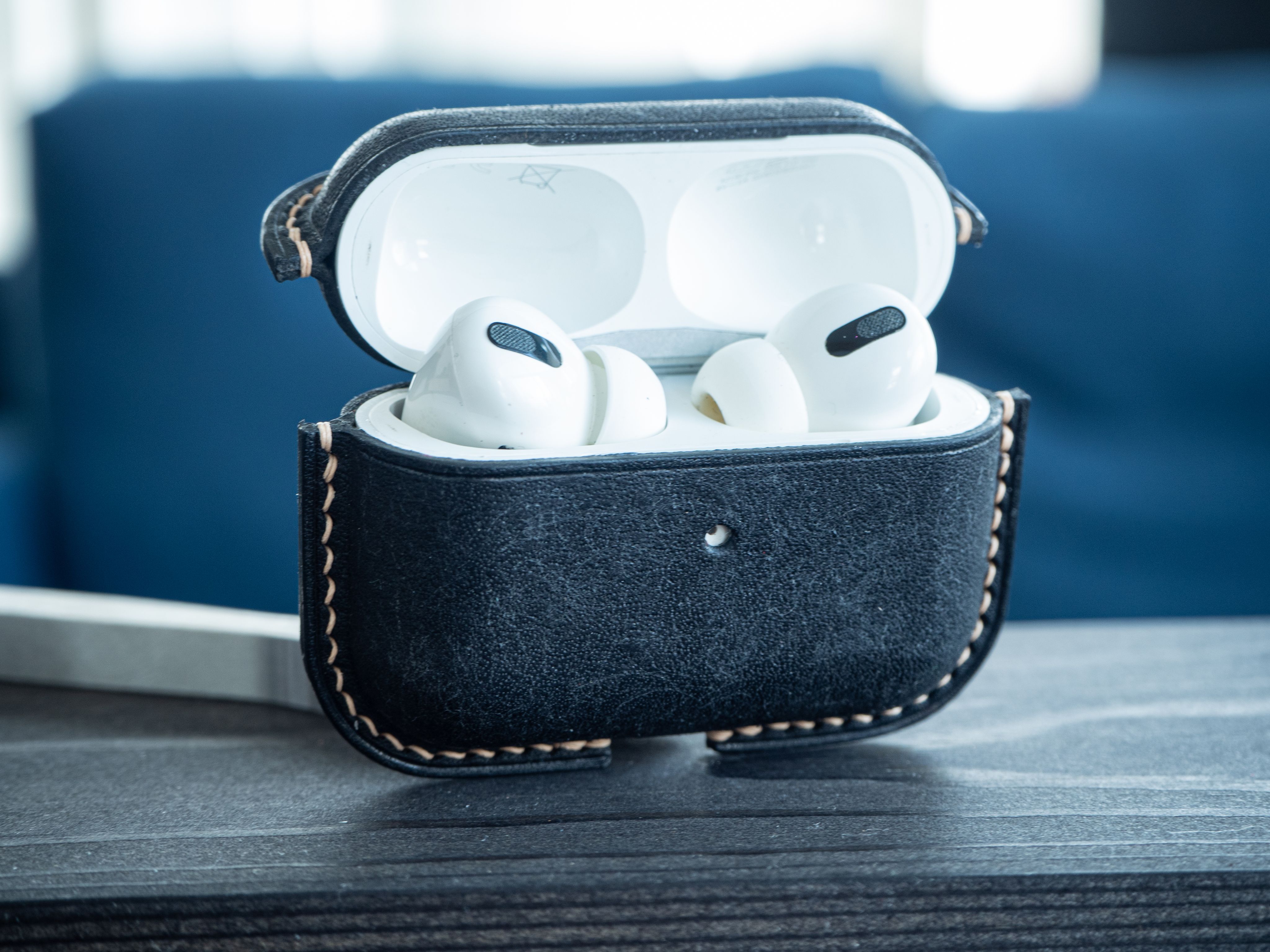 

Чехол для AirPods Pro и AirPods Pro 2 из натуральной кожи Чёрный Матовый, Airpods Pro