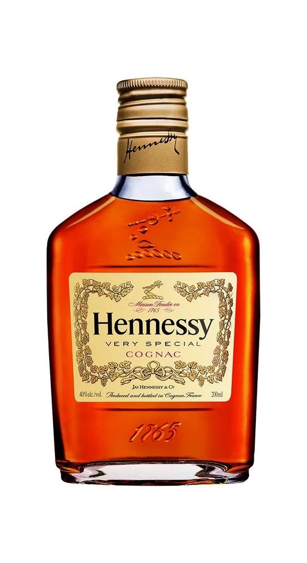 

Коньяк Hennessy VS 200 мл
