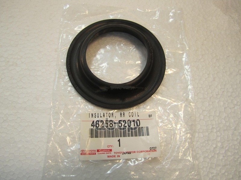

TOYOTA-LEXUS 4825852010 Прокладка пружины