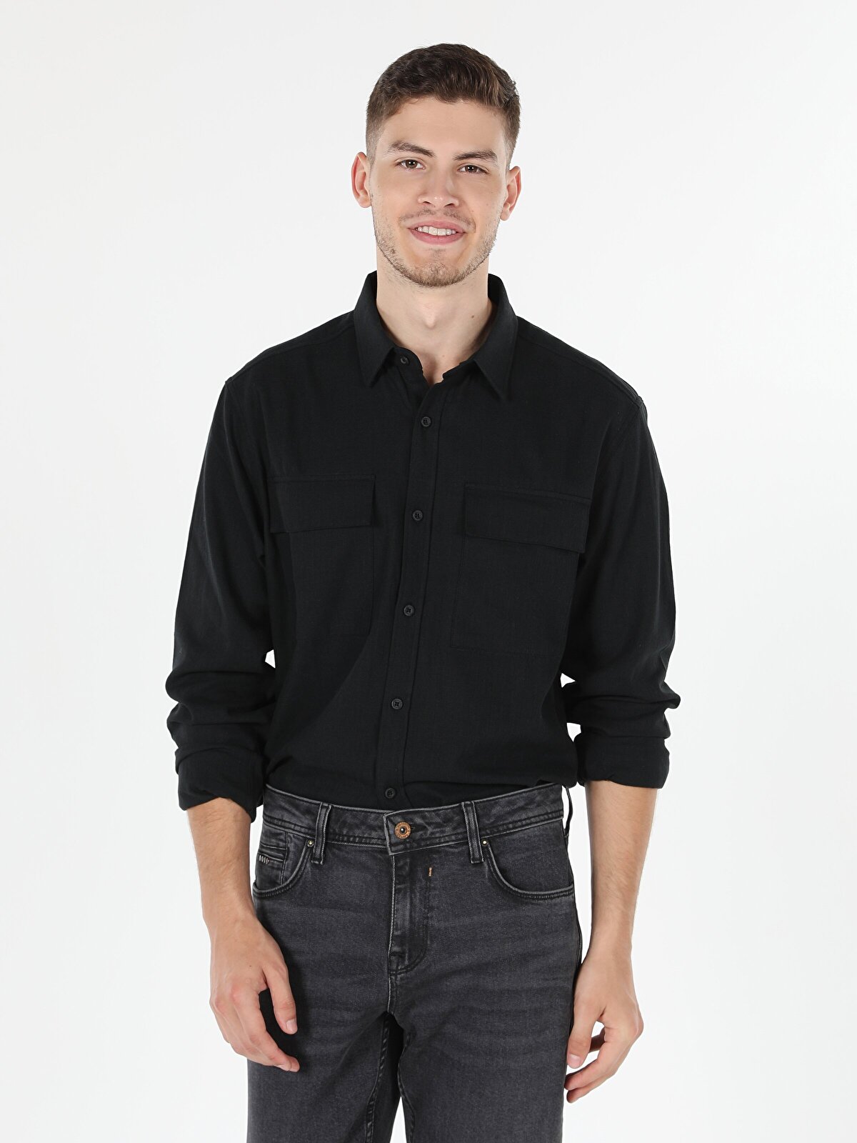 

Рубашка мужская Colin's CL1059810_Q1.V1_BLK разноцветная M, CL1059810_Q1.V1_BLK