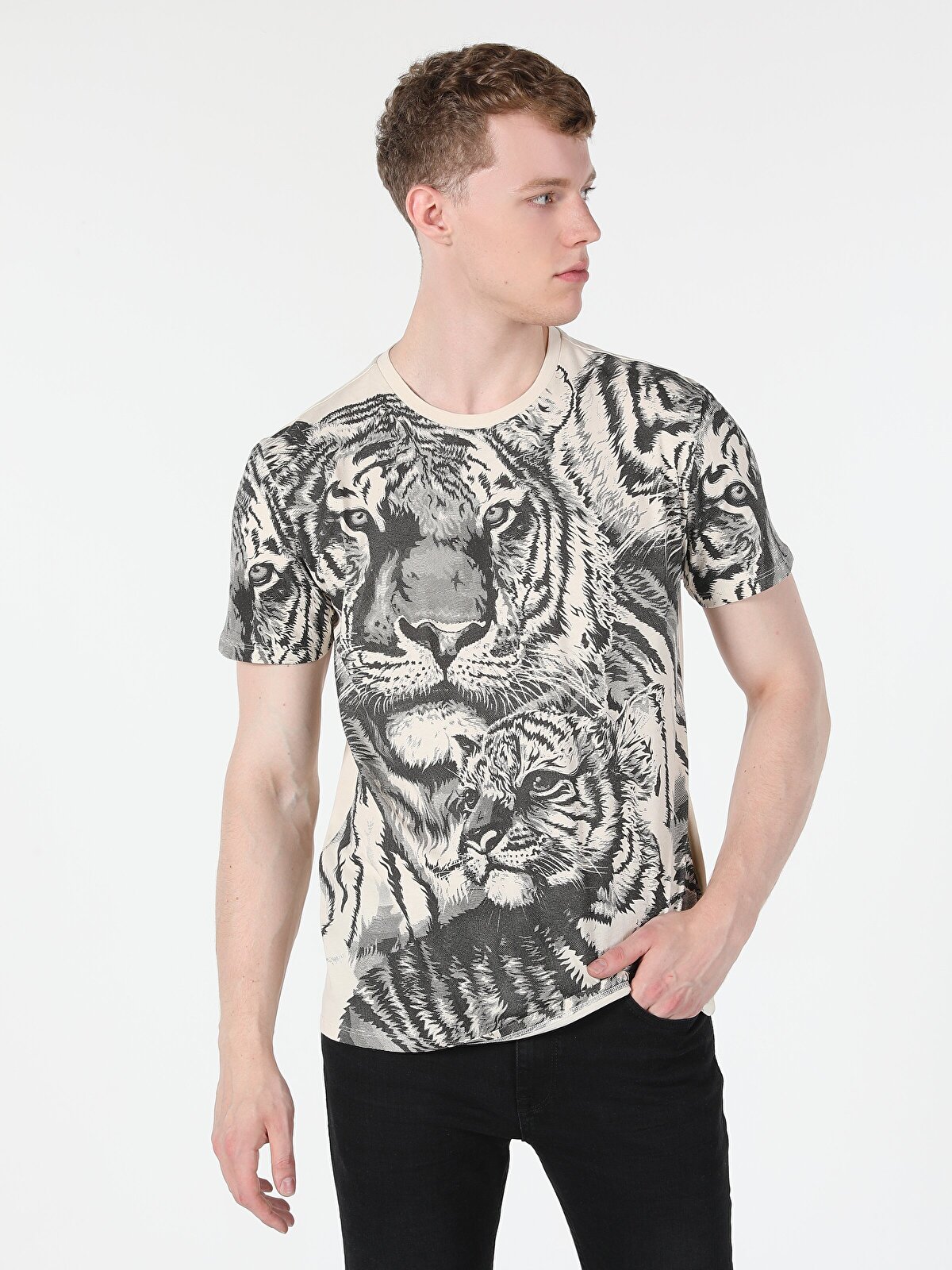 

Футболка мужская Colin's CL1060053_Q1.V1_LBG белая S, Белый, CL1060053_Q1.V1_LBG