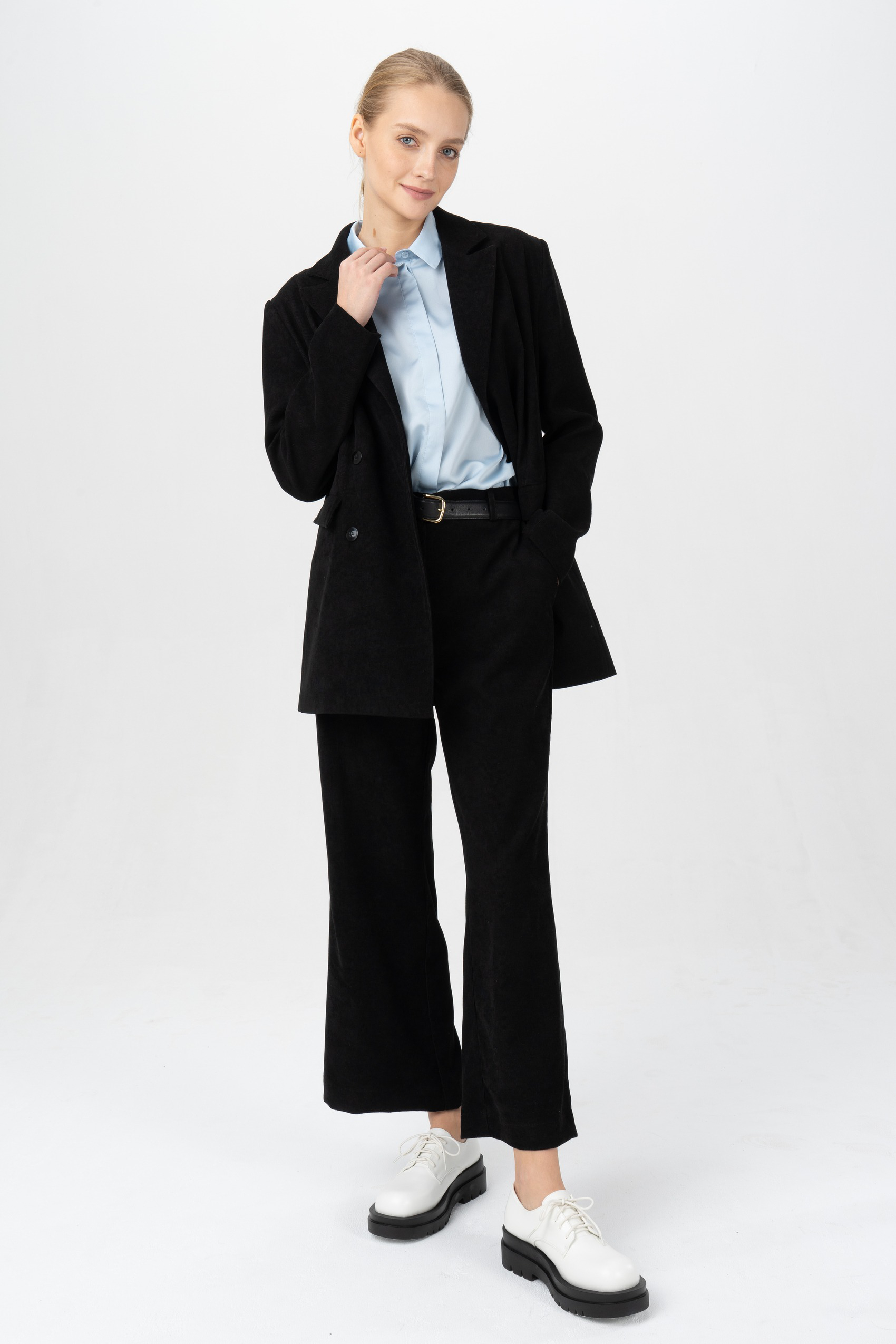 

Брюки женские Ennergiia AW23-V051 черные 48 RU, AW23-V051