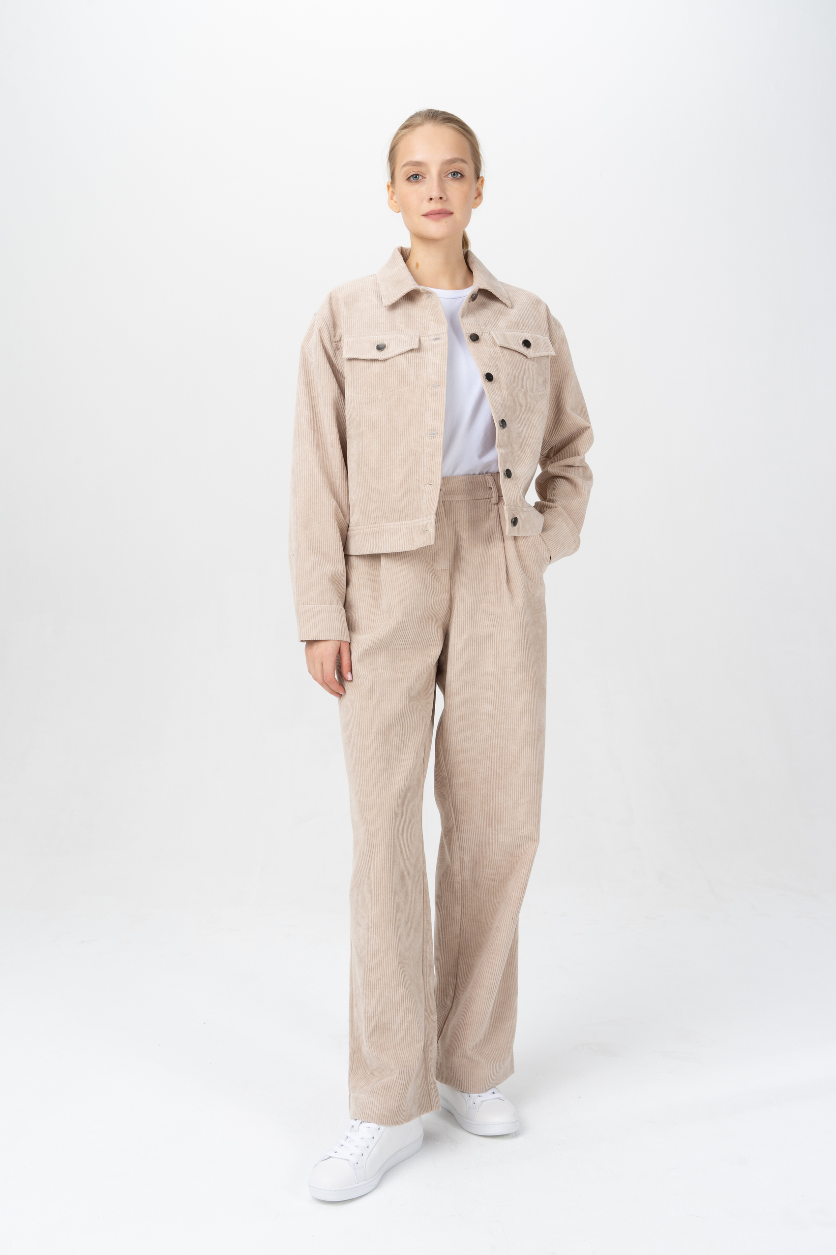 

Пиджак женский Ennergiia AW23-V03 бежевый 44 RU, AW23-V03