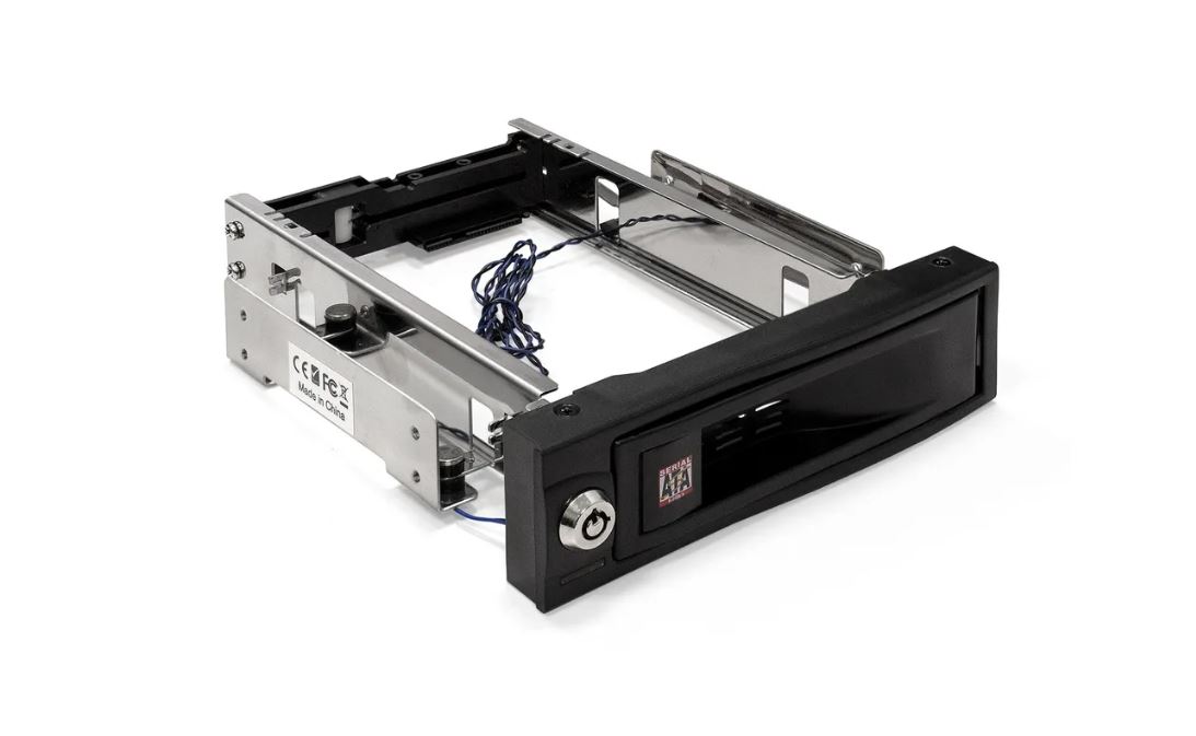 

Адаптер ExeGate Mini-SAS HD - SATA не указано м (EX289283RUS), Черный, HS135-01