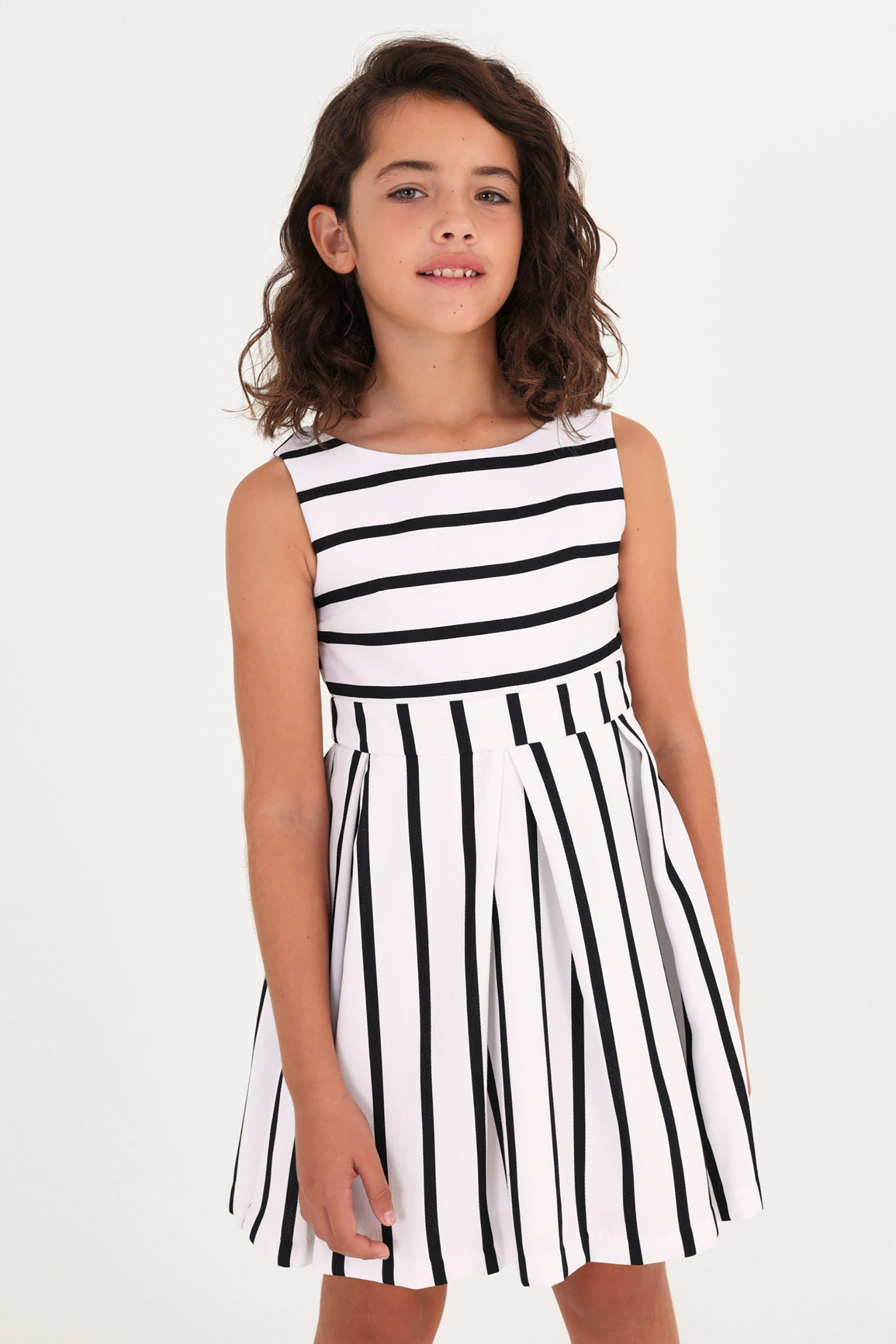 

Платье детское Mayoral 6910/2023, белый, 140, 6910/2023