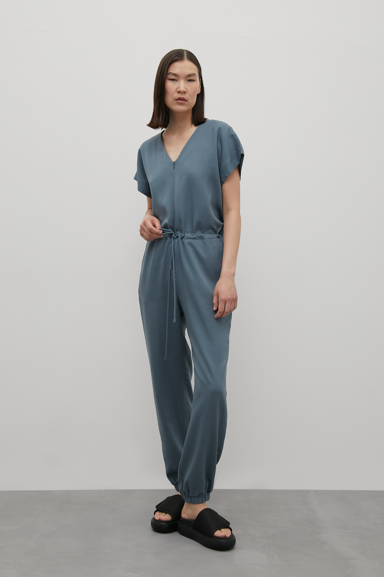 Комбинезон женский Finn Flare FSC13002 серый L