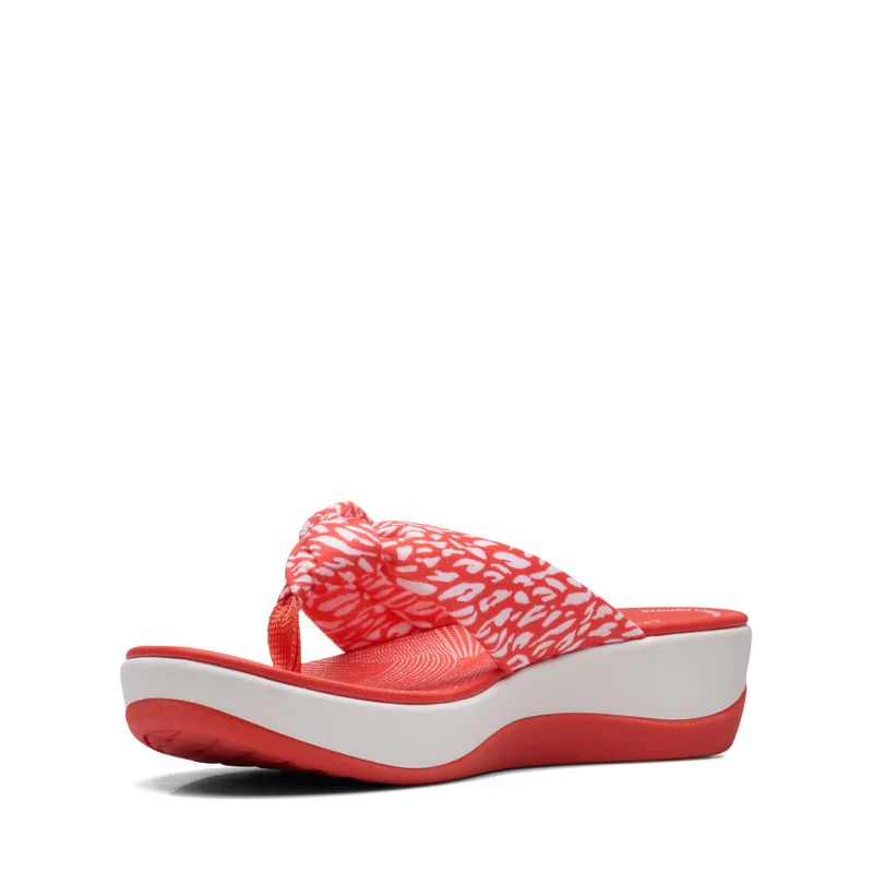 

Вьетнамки женские Clarks 26172465 красные 37 EU, Красный, 26172465