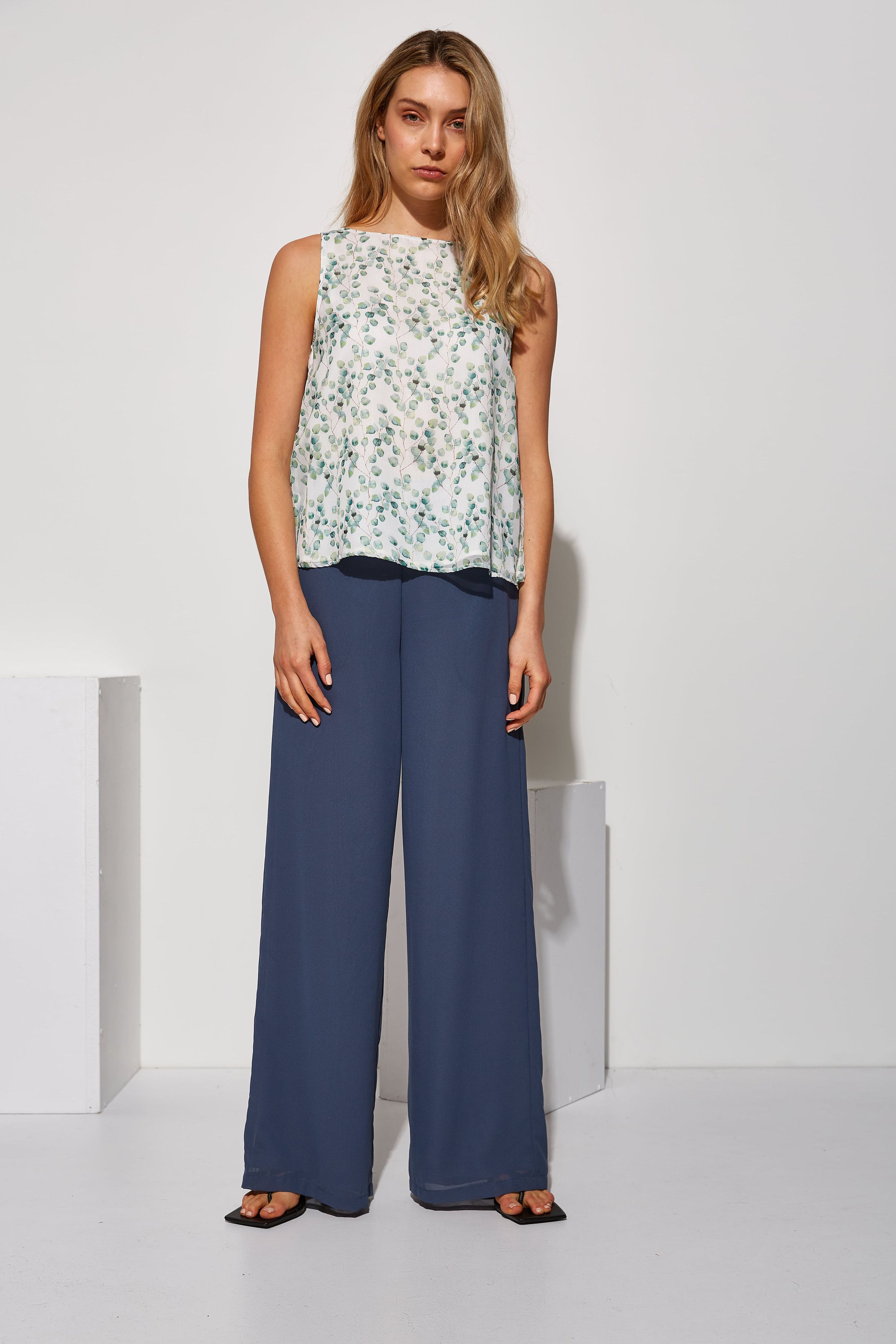 Брюки женские Md'M 47325084 синие 44 RU