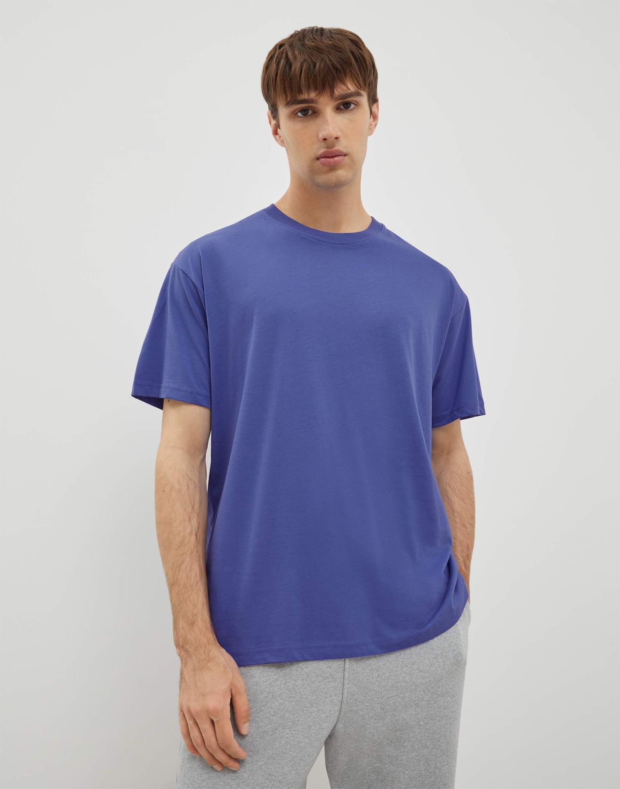 

Футболка мужская Gloria Jeans BKT016518 фиолетовый XS/176, BKT016518