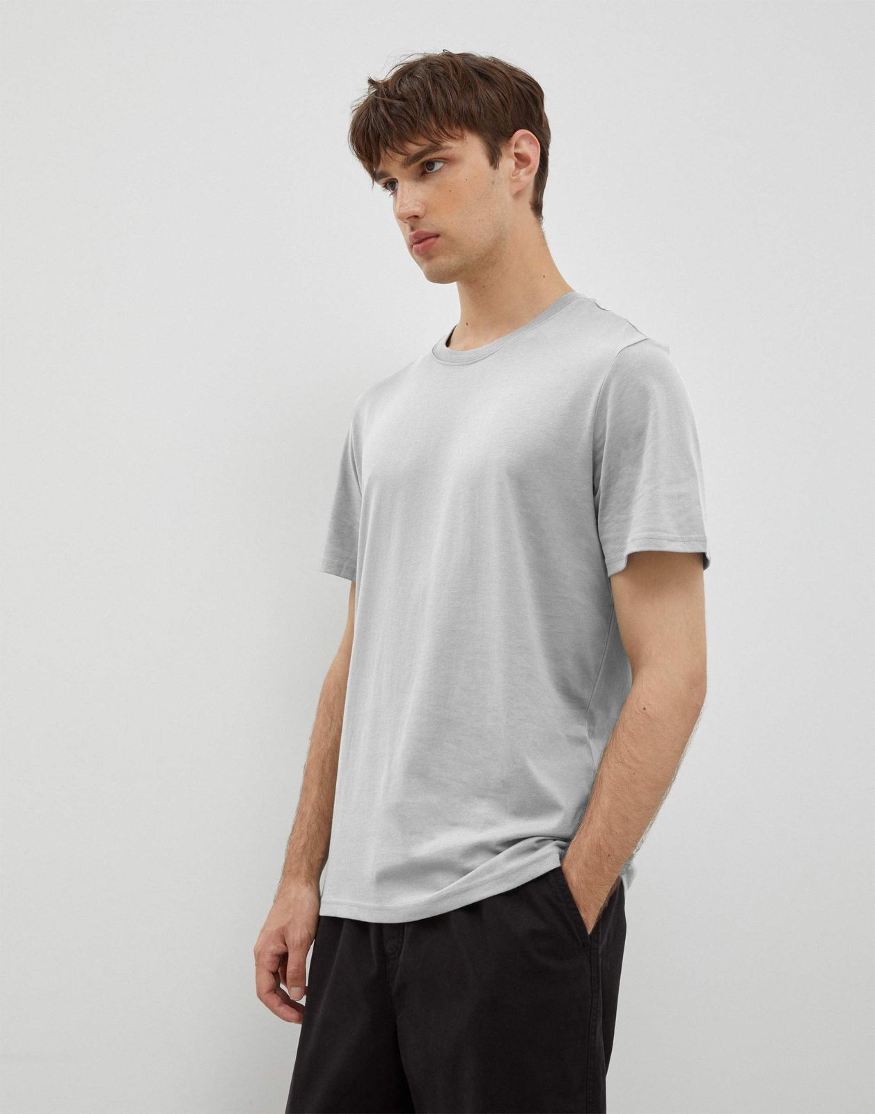 

Футболка мужская Gloria Jeans BKT016517 светло-серый L/182, BKT016517