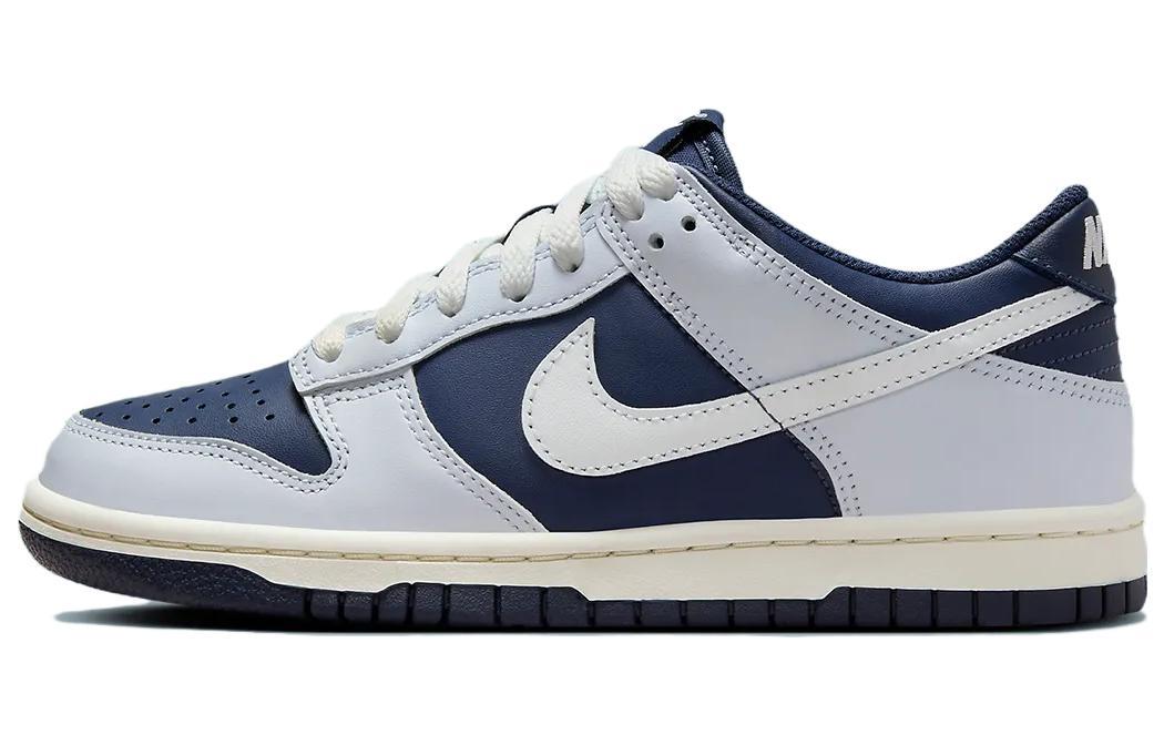 

Кеды унисекс Nike Dunk Low GS голубые 38 EU, Голубой, Dunk Low GS