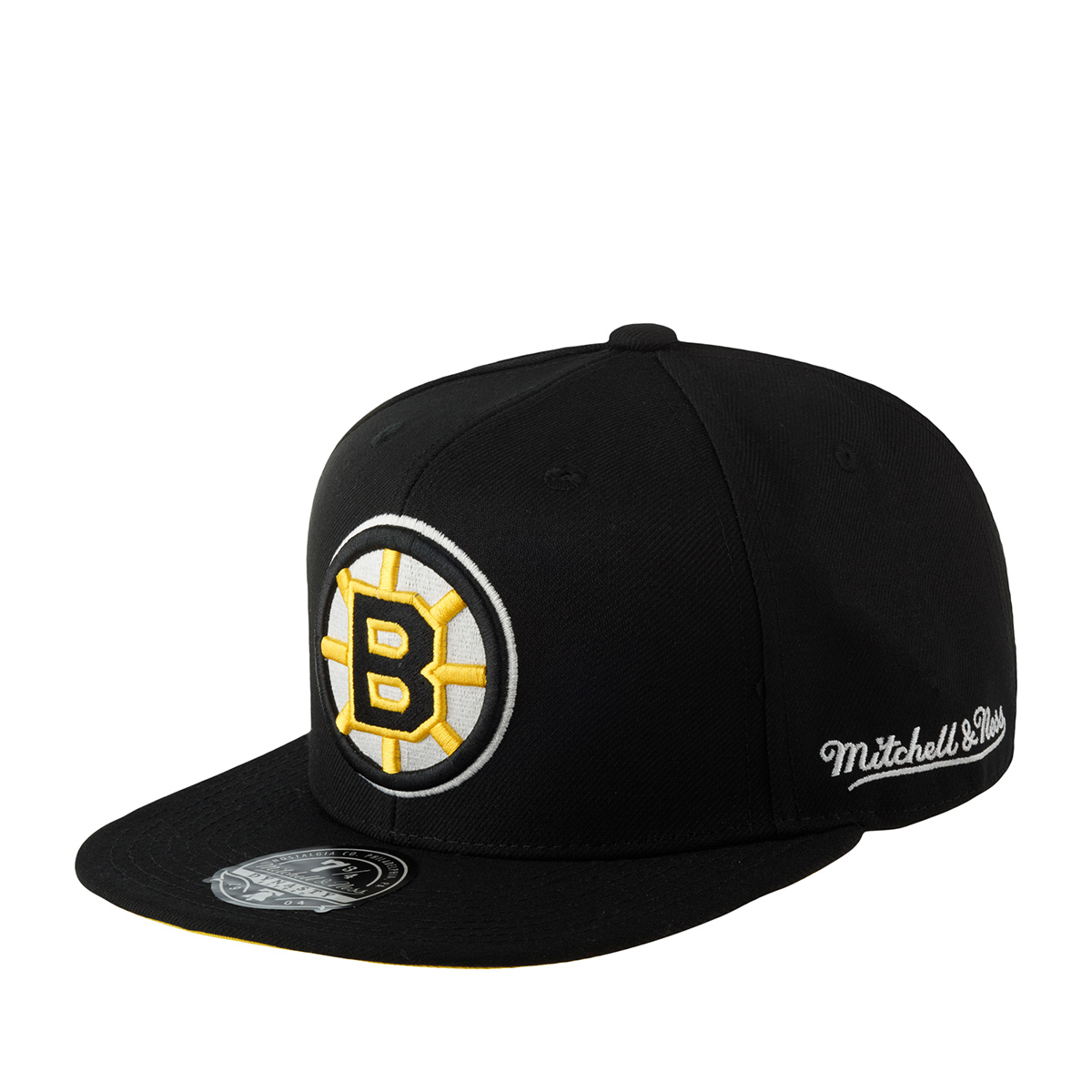 Бейсболка унисекс Mitchell & Ness 6HSFSH22084-BBNBLCK Boston Bruins NHL черная, р.58