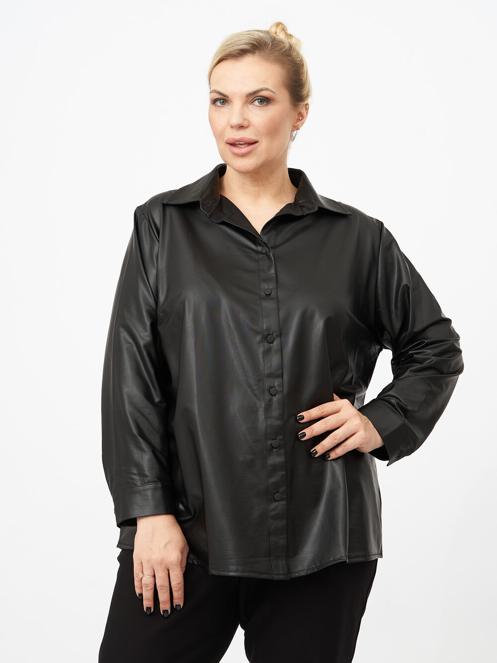 

Рубашка женская ARTESSA BL30209BLK01 черная 68 RU, BL30209BLK01