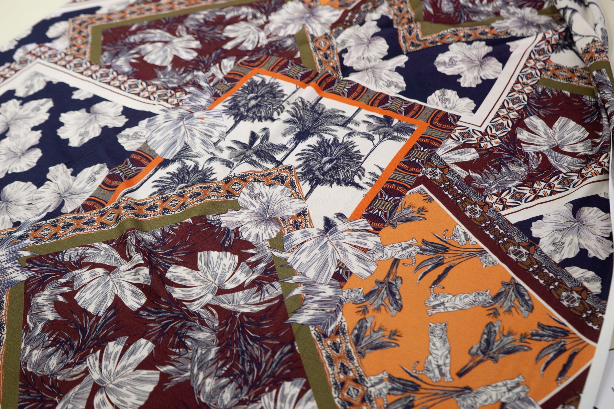 Ткань UNOFABRIC 2517-111 Трикотаж кулирка принт пэчворк