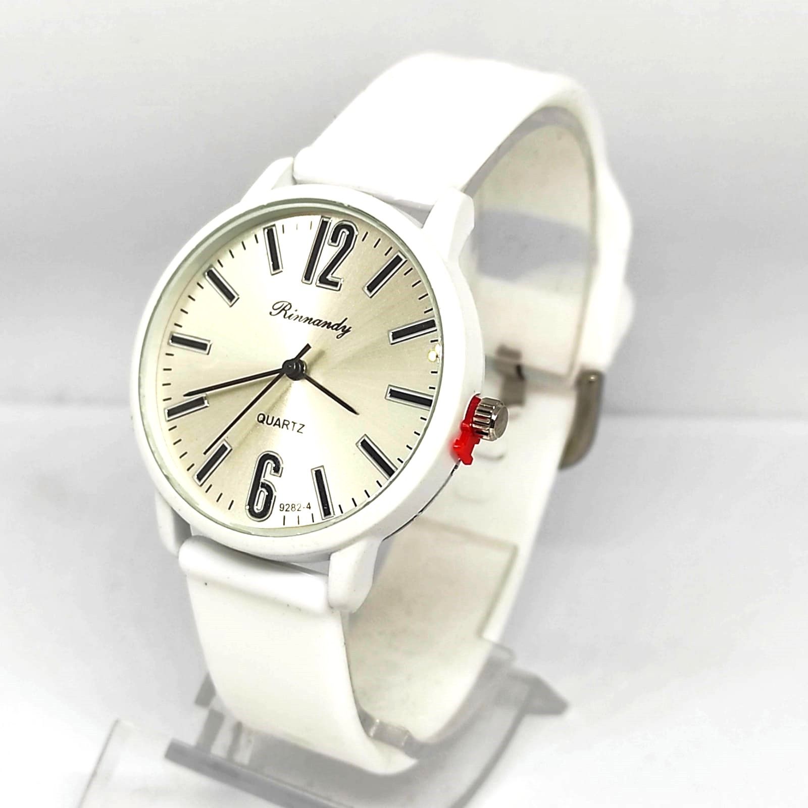 

Наручные часы женские NoBrand 129, 129