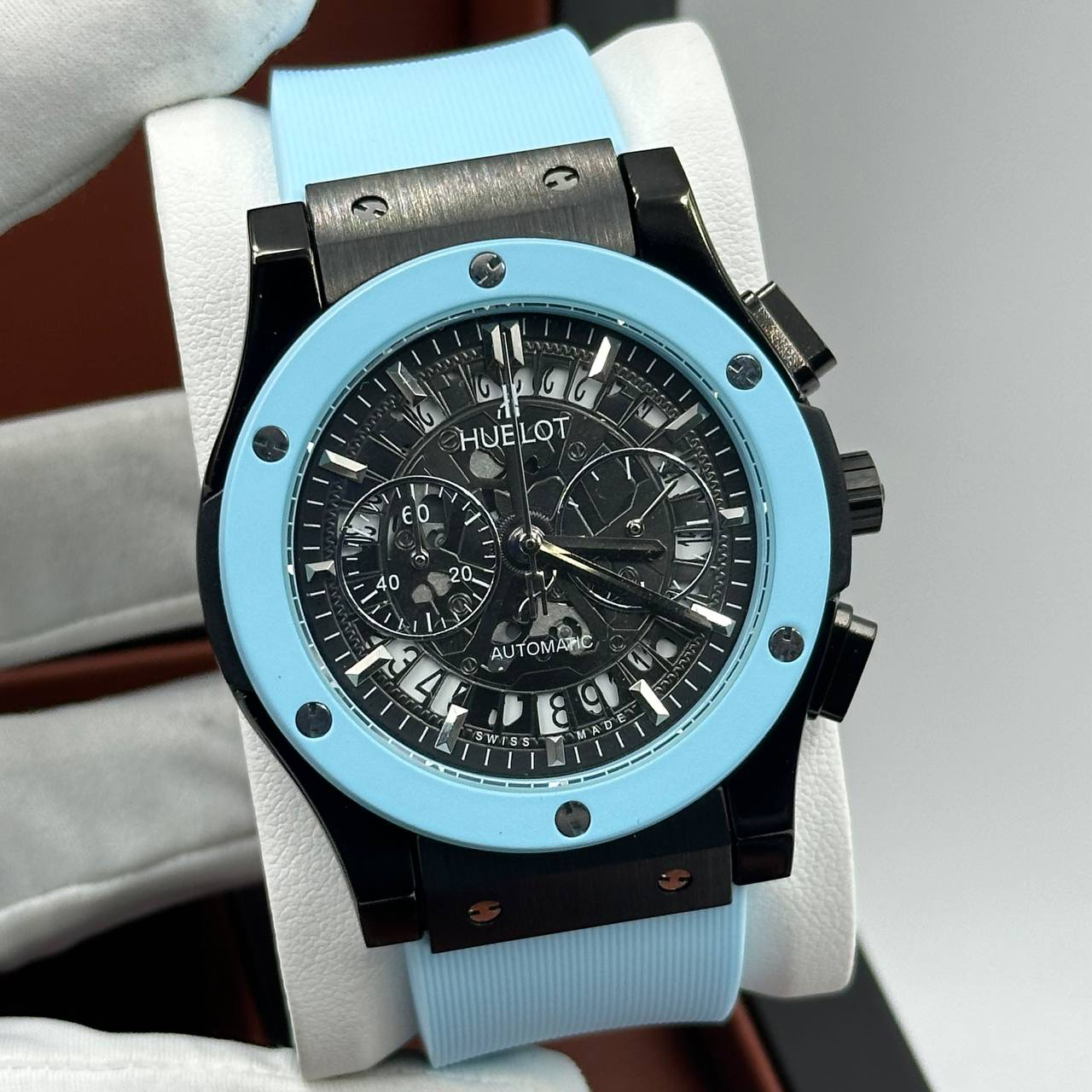 

Наручные часы мужские HUBLOT 582666, 582666