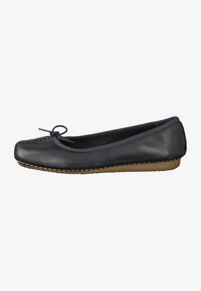 Балетки женские Clarks CL111A05F черные 37.5 EU