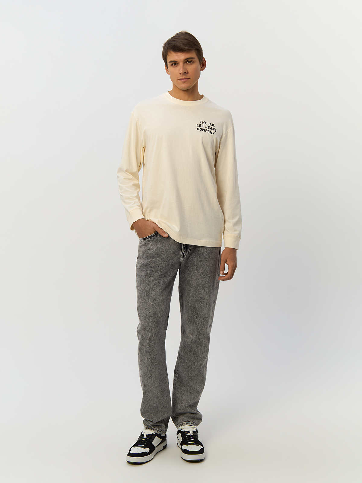 

Лонгслив мужской Lee 112341753007 бежевый L, 112341753