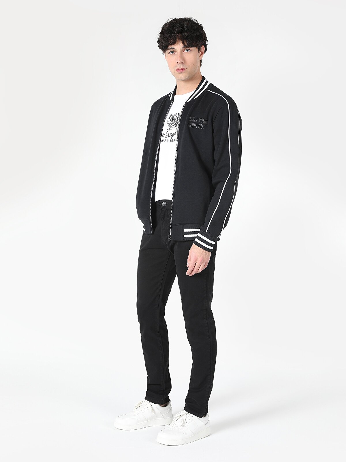 

Бомбер мужской Colin's CL1061572_Q1.V1_BLK разноцветный L, CL1061572_Q1.V1_BLK