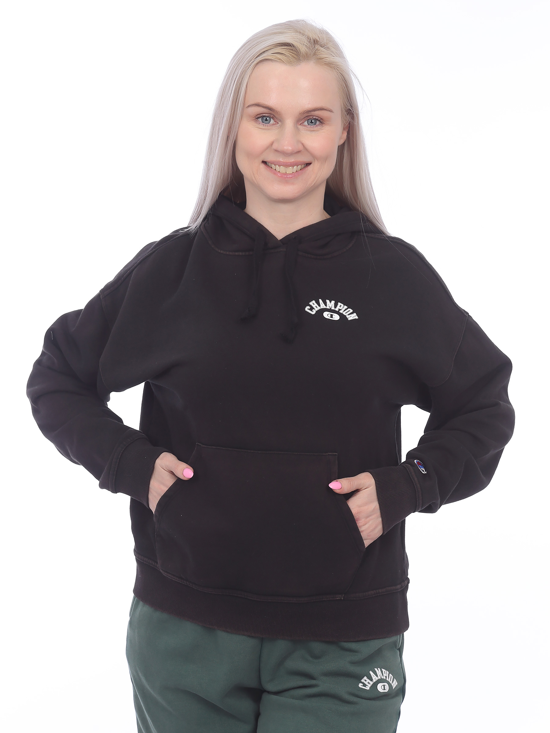 

Худи женское Champion W59219586OSA черное M, Черный, W59219586OSA