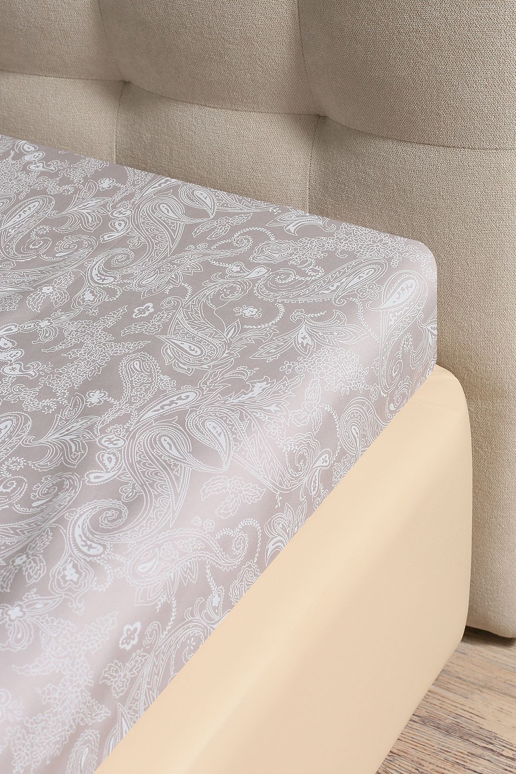 

Простыня La Prima Paisley 906-1/0030147/1680 220х240 см