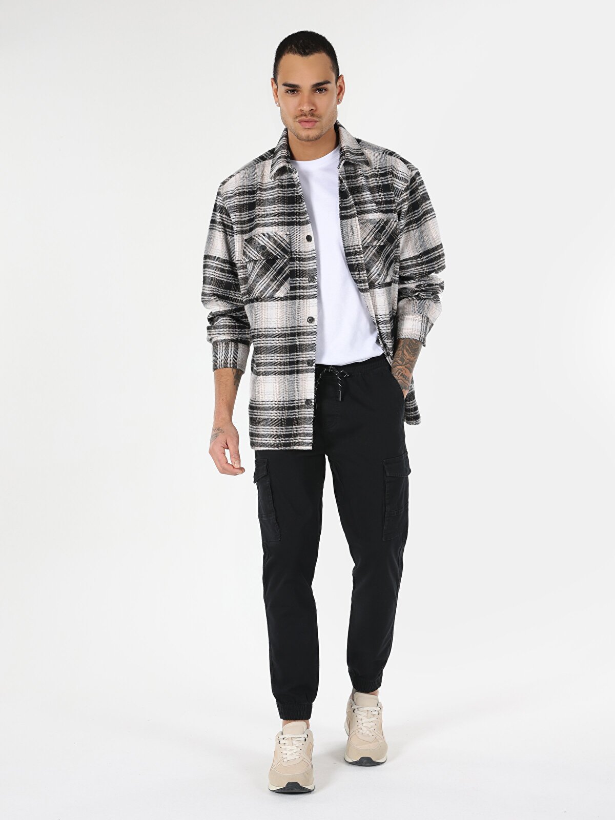

Брюки мужские Colin's CL1061856_Q1.V1_BLK разноцветные XL, CL1061856_Q1.V1_BLK
