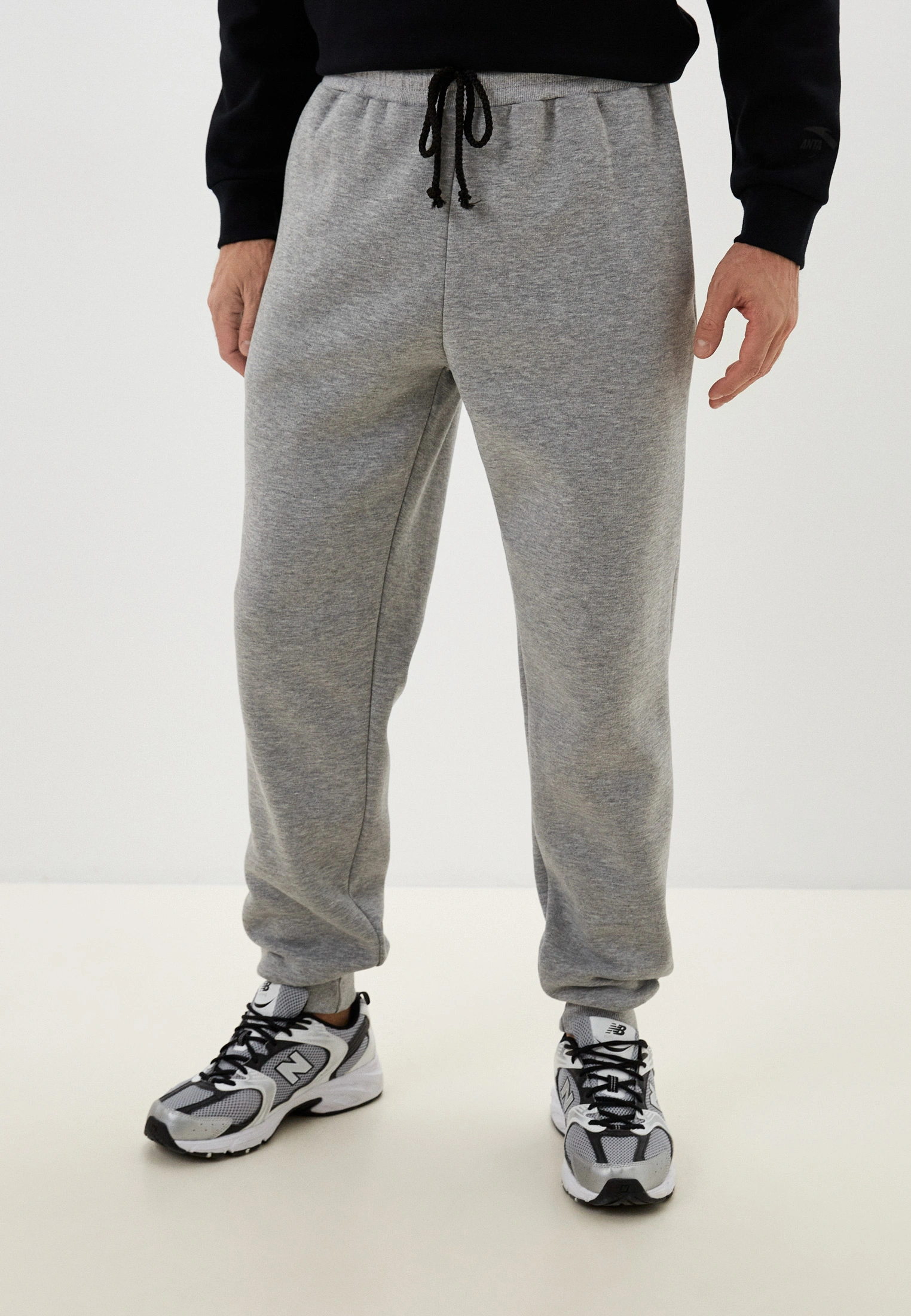 

Спортивные брюки мужские BLACKSI 5216 серые XXL, 5216