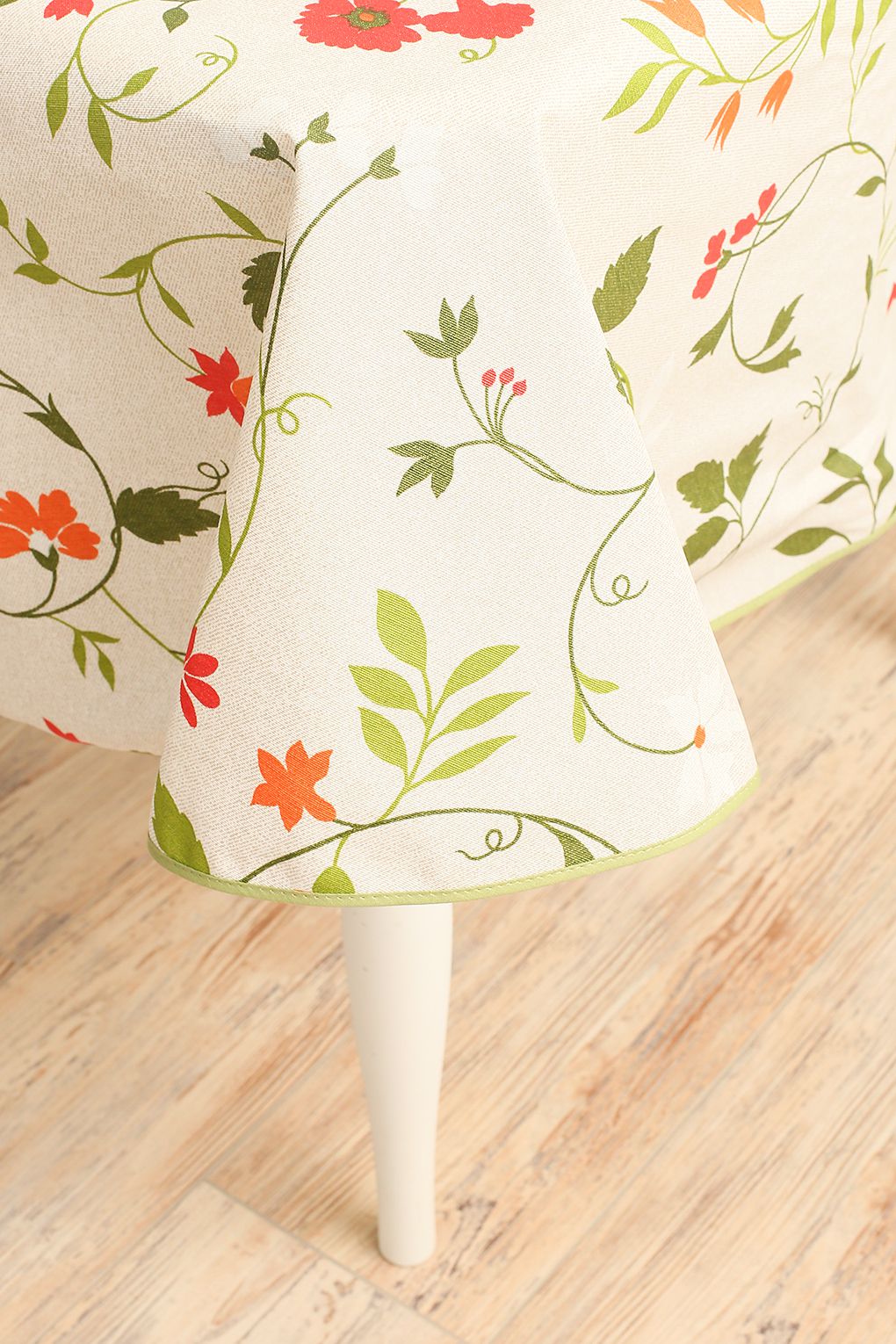 

Скатерть Aitana textil Manet 140 см