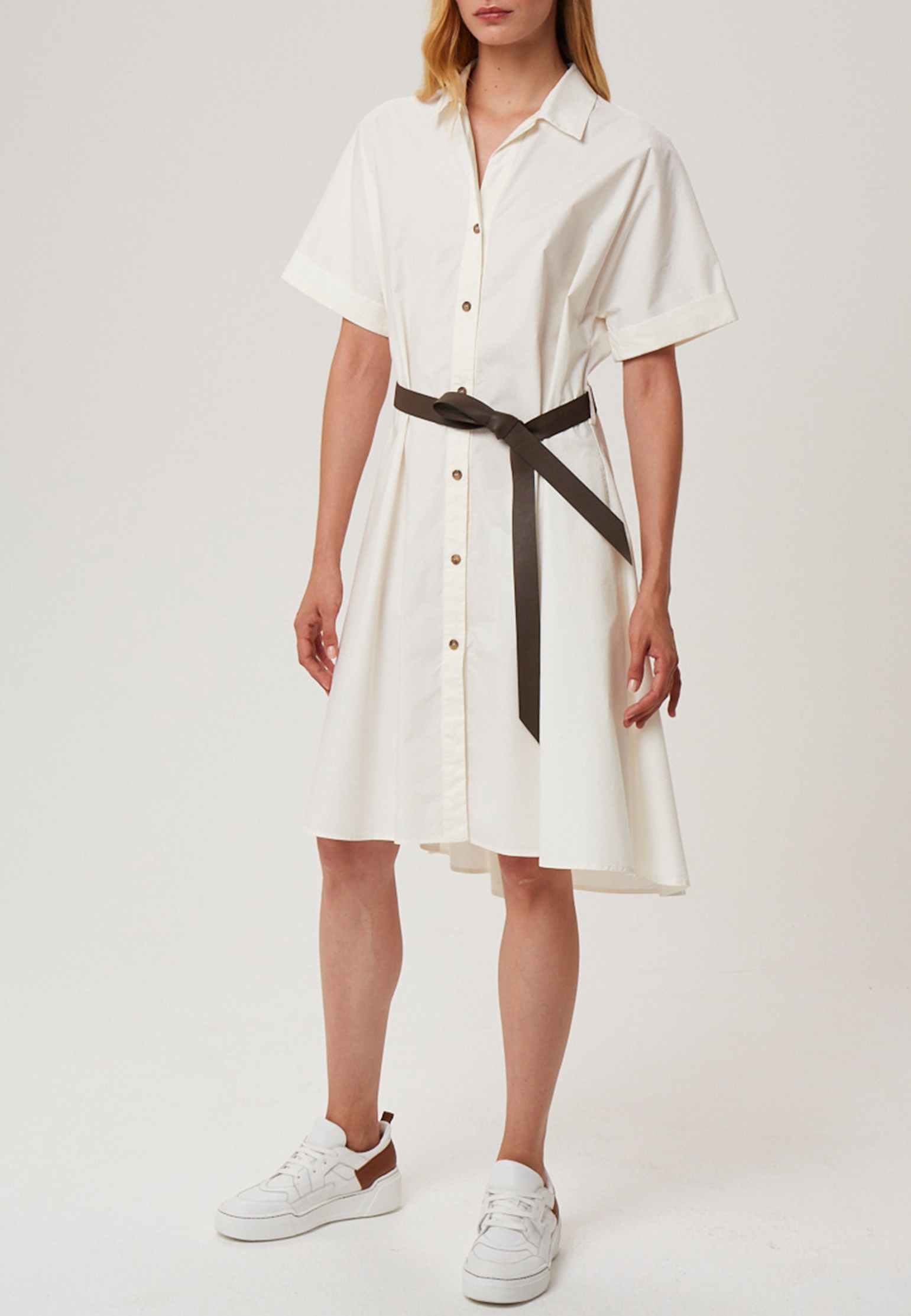 Платье женское CAPPELLINI BY PESERICO 141851 белое 44 IT