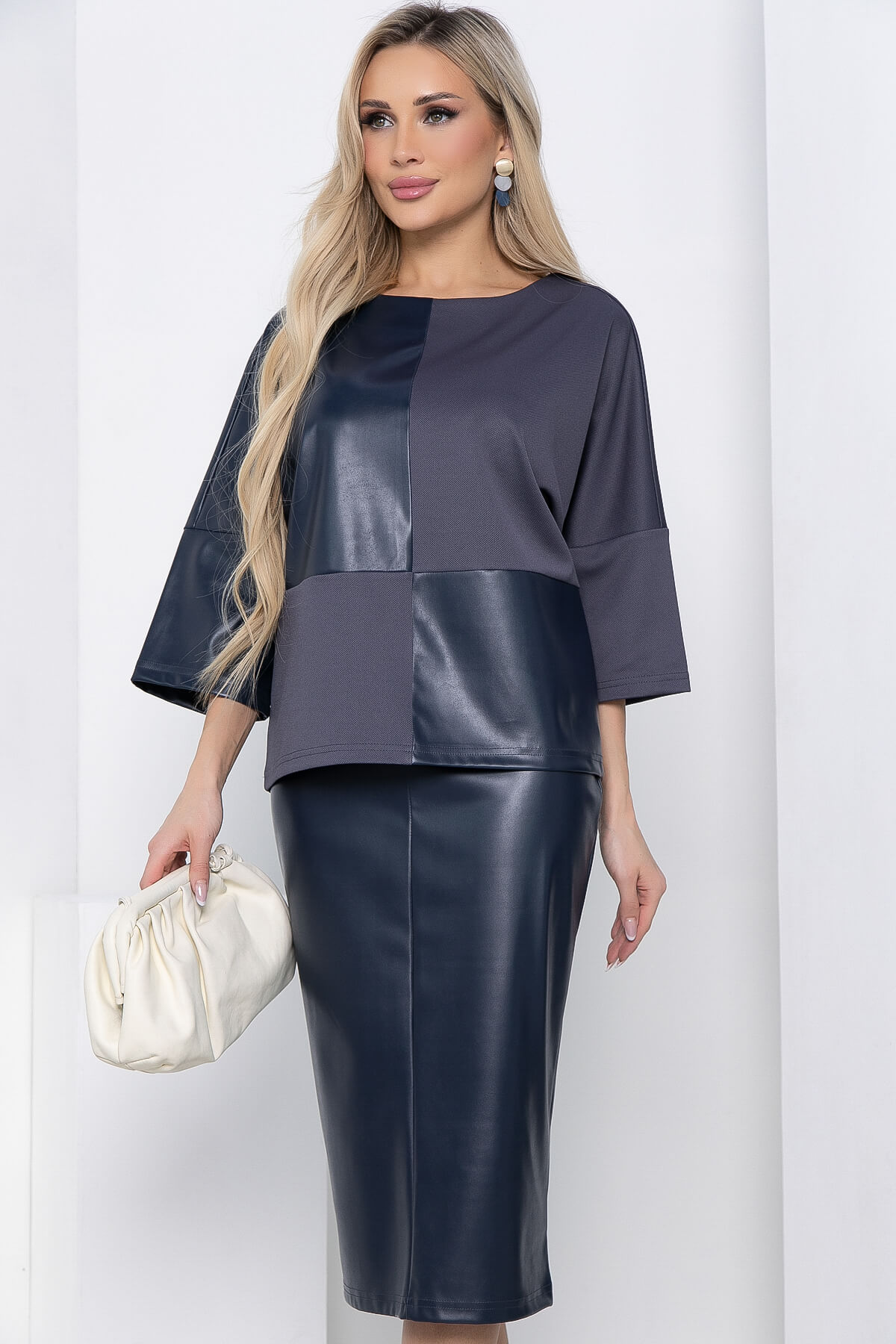 

Костюм женский LT Collection Костюм синий 48 RU, Костюм